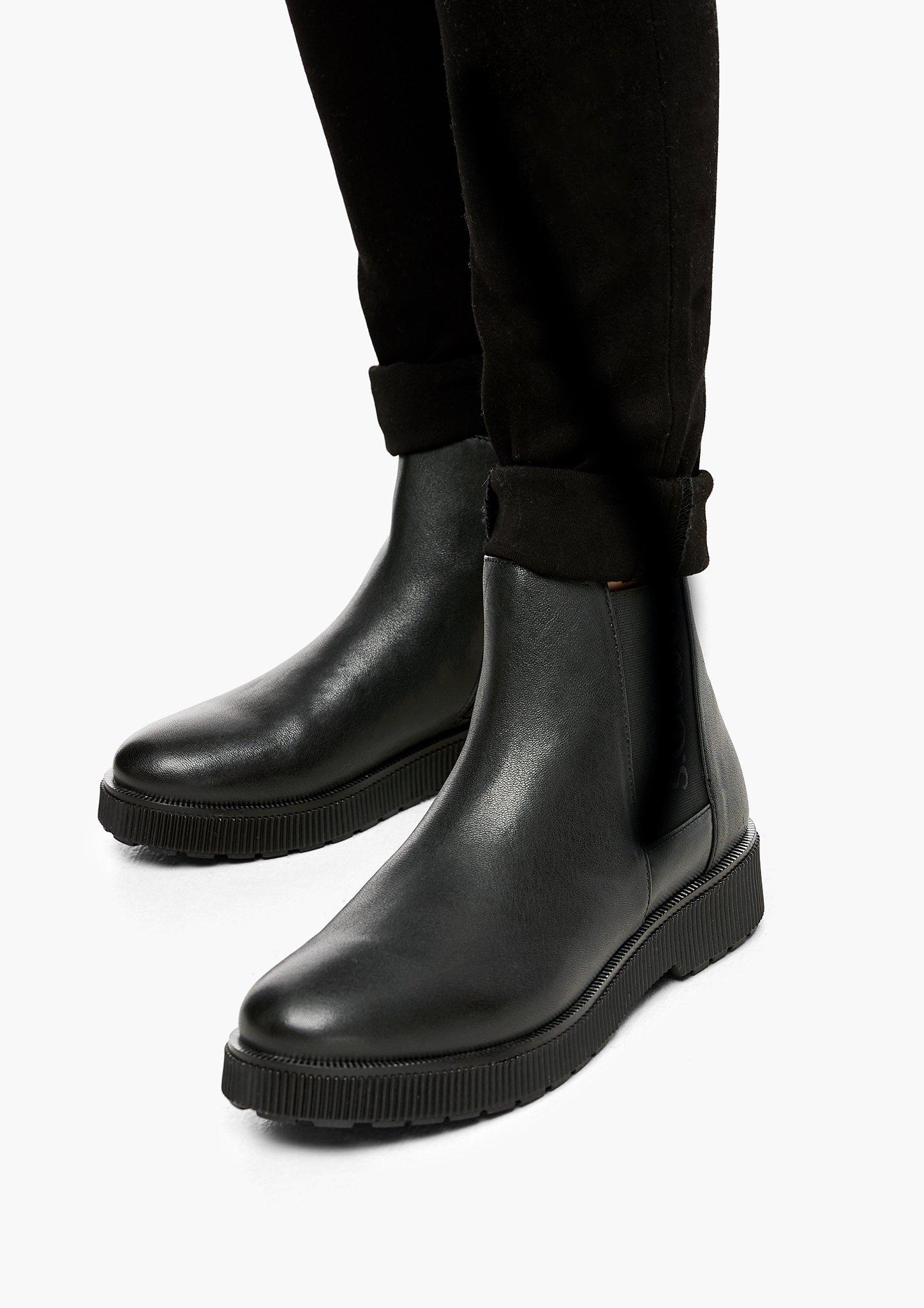 Enkellaarsjes in 001