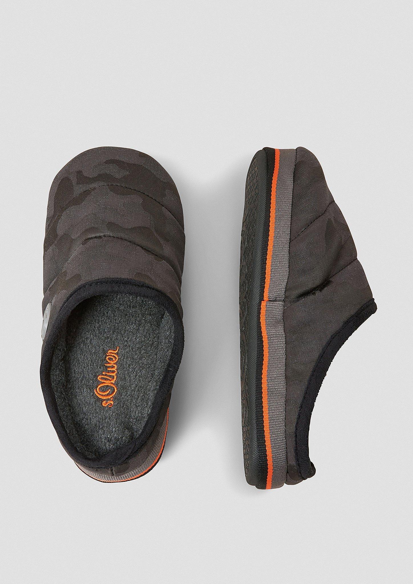 Haus-Pantoletten in 756