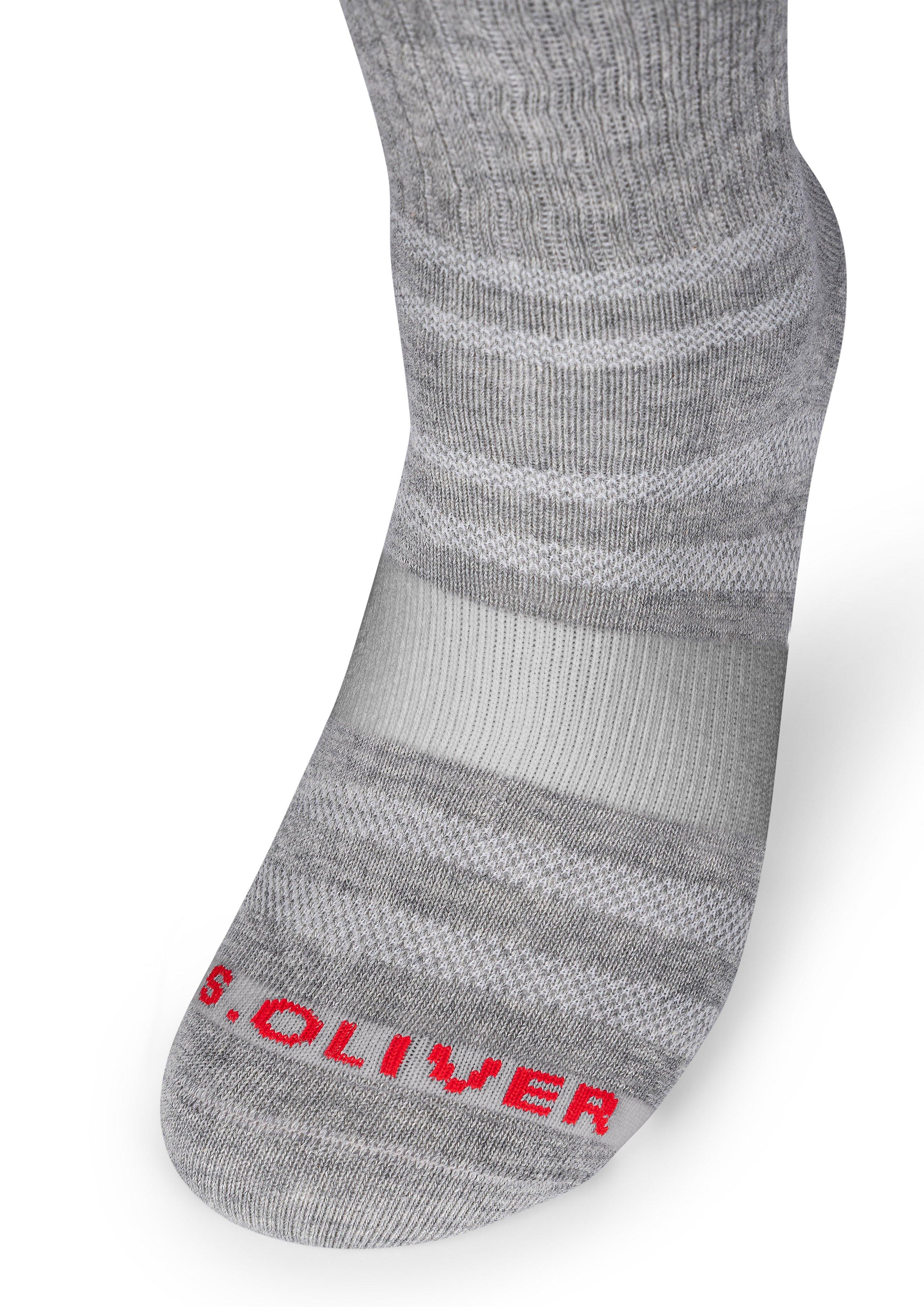 Socken in 4040, 9999 & 1000