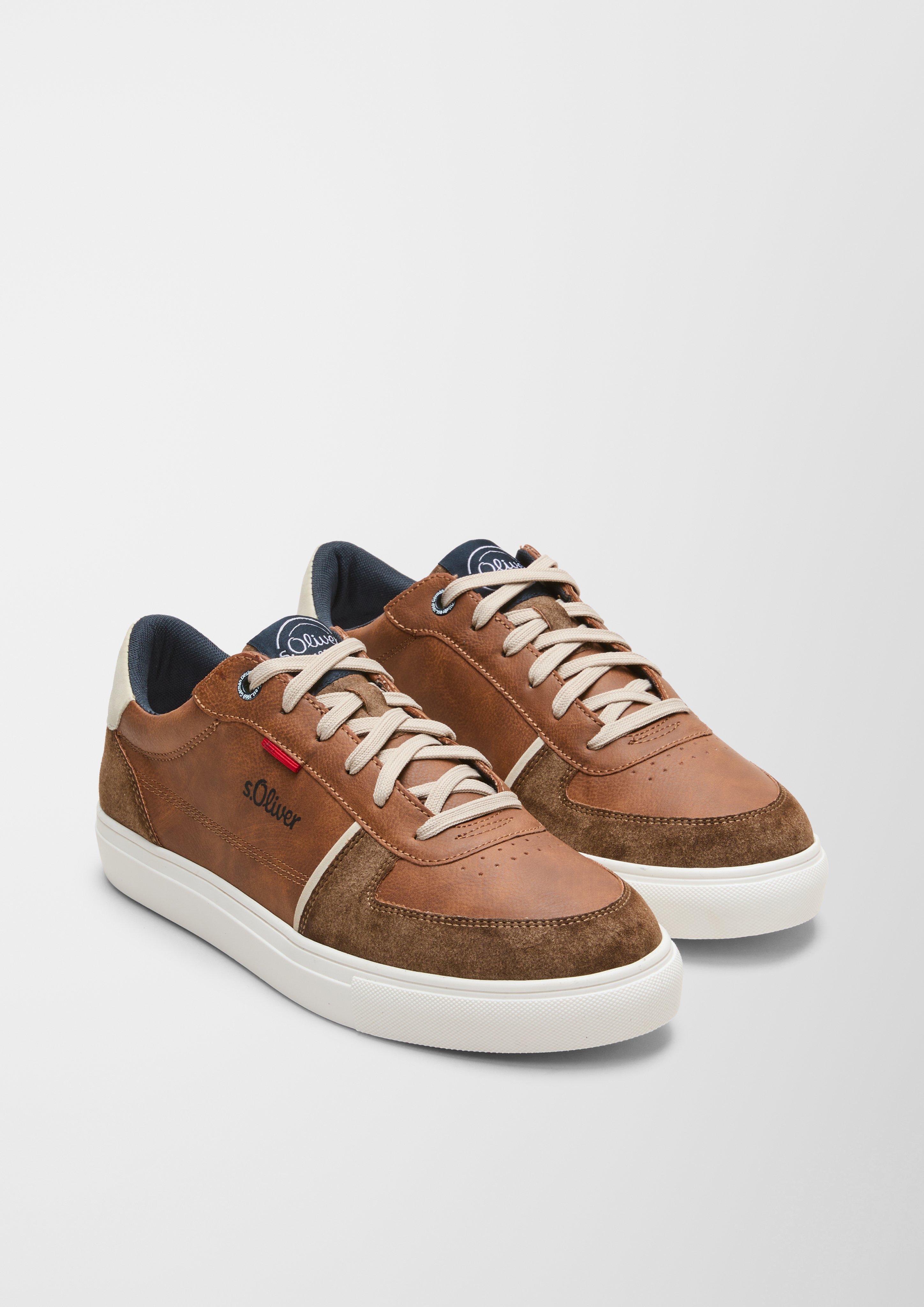 Cipele na vezanje in 305