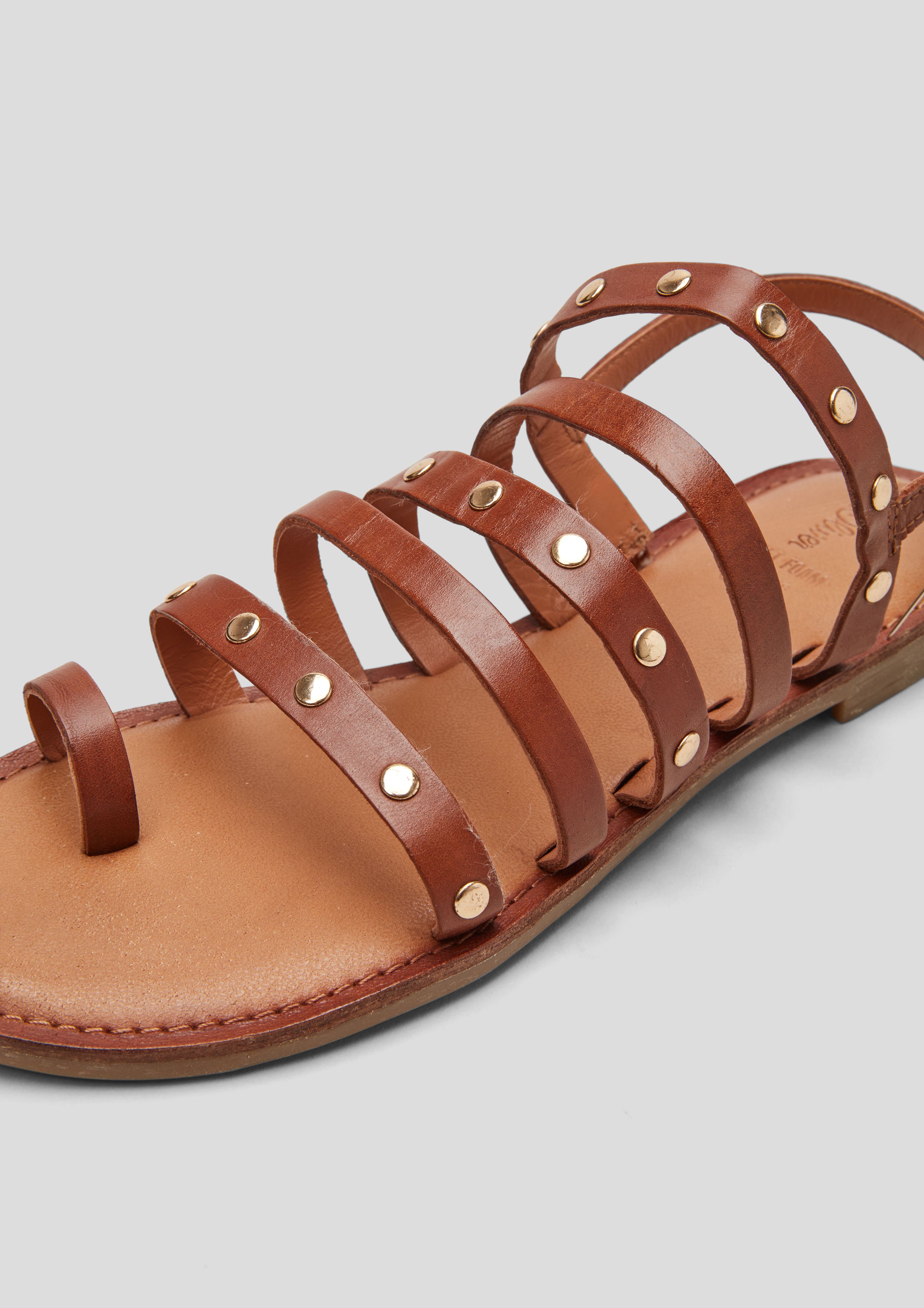 Sandalen in 305 & 001