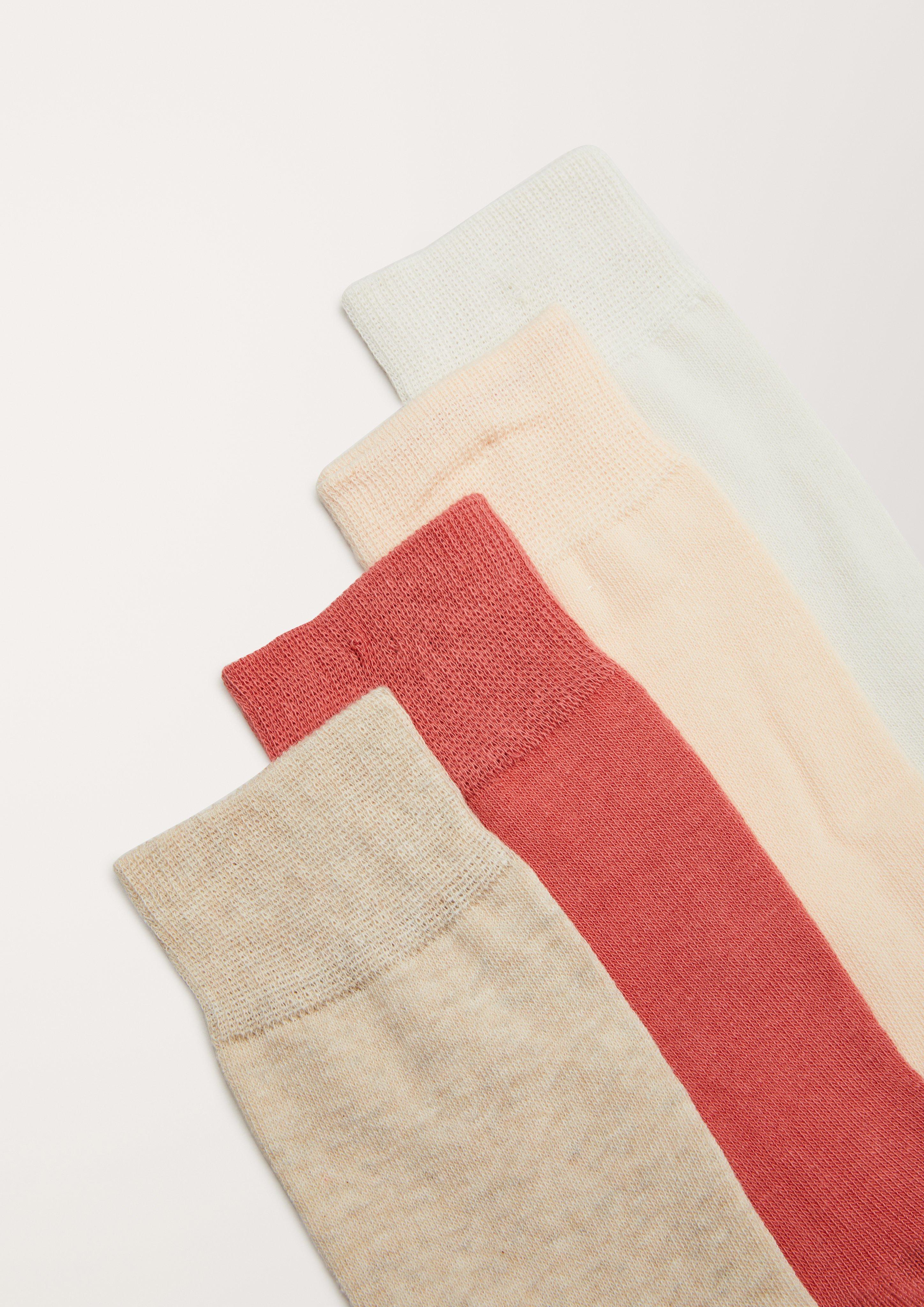 Socken in 2001, 1000, 9901, 9600, 8200, 5900 & 9300