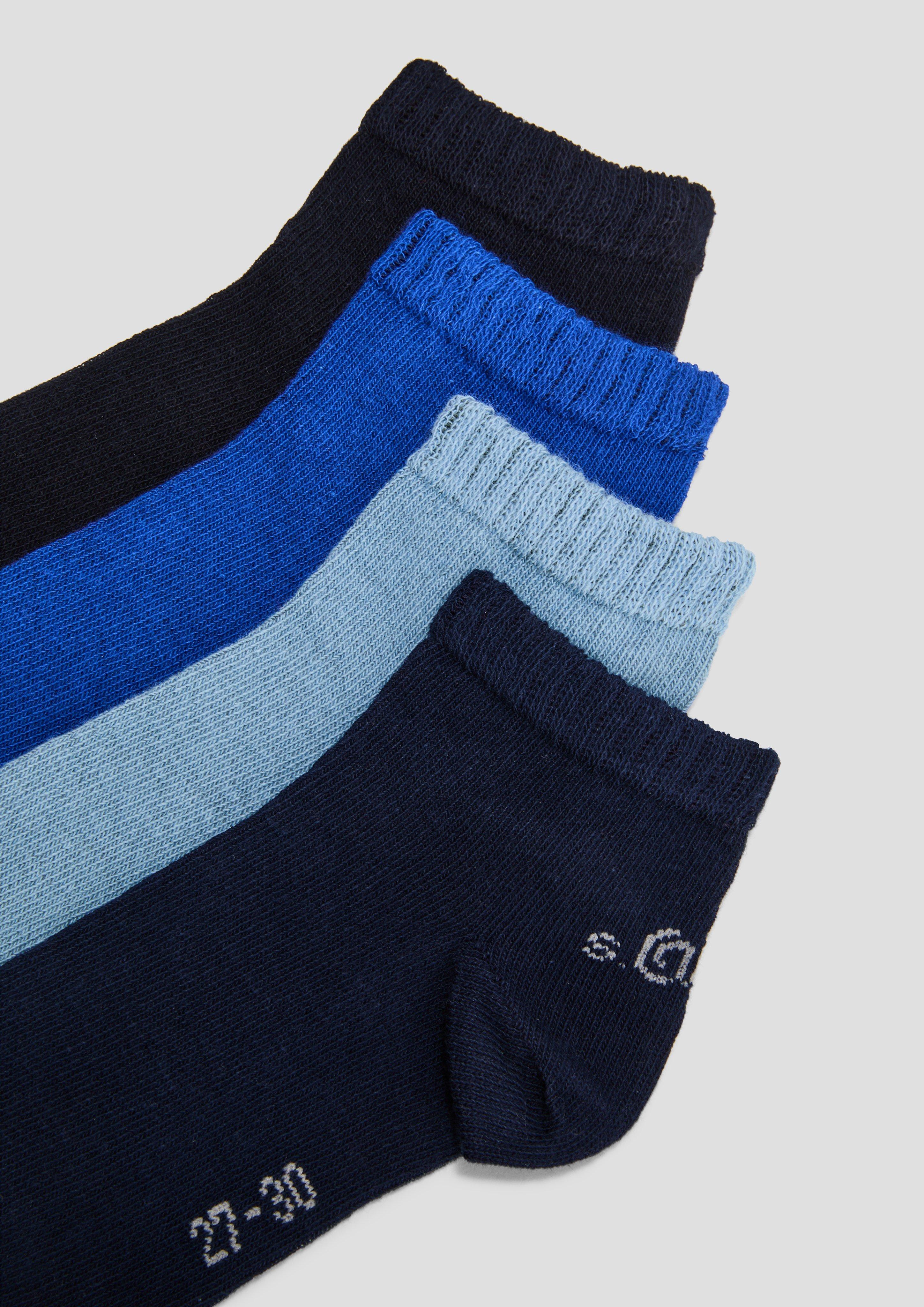 Socken in 5700, 4800 & 9000