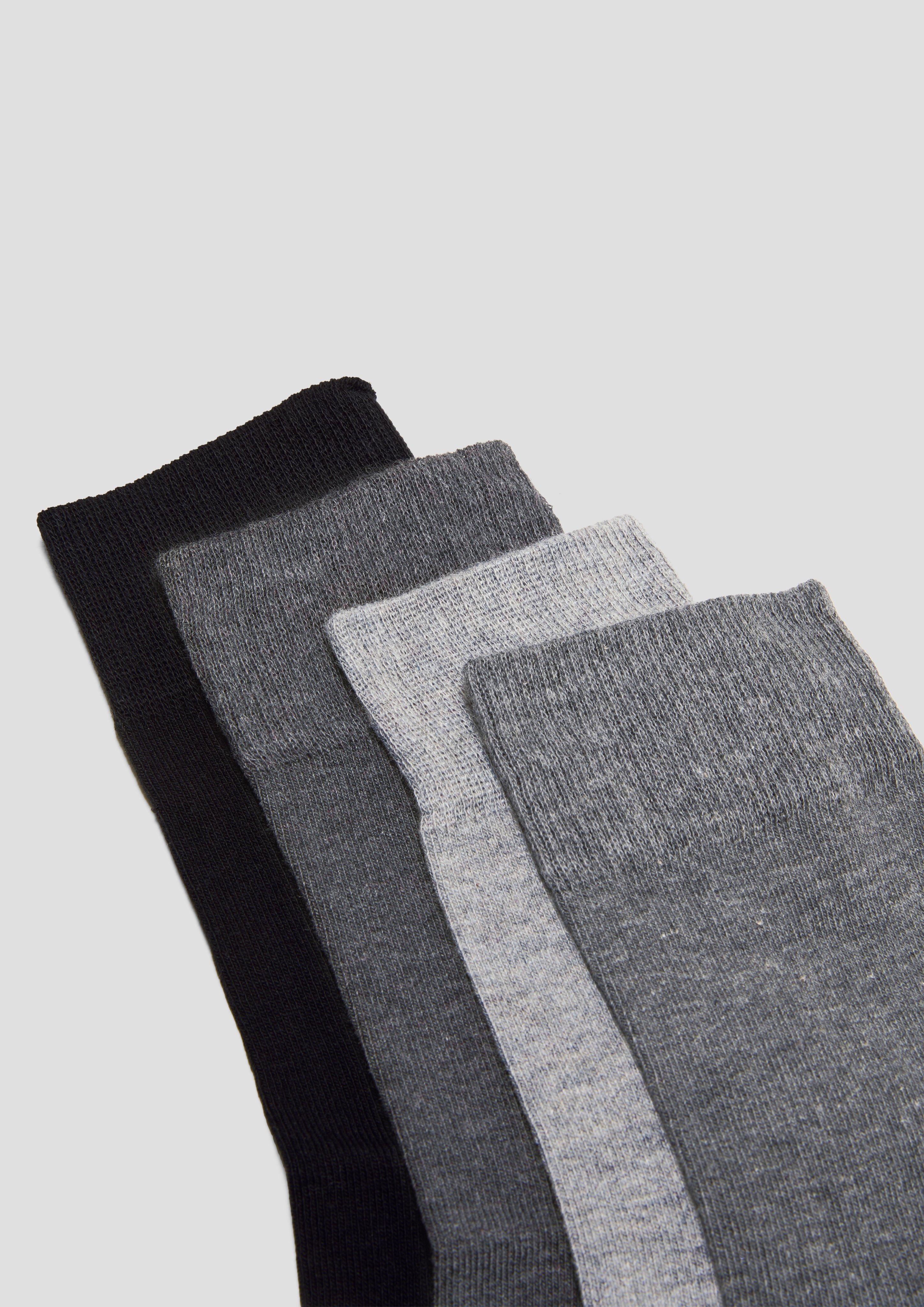 Socken in 9000, 4800 & 5700