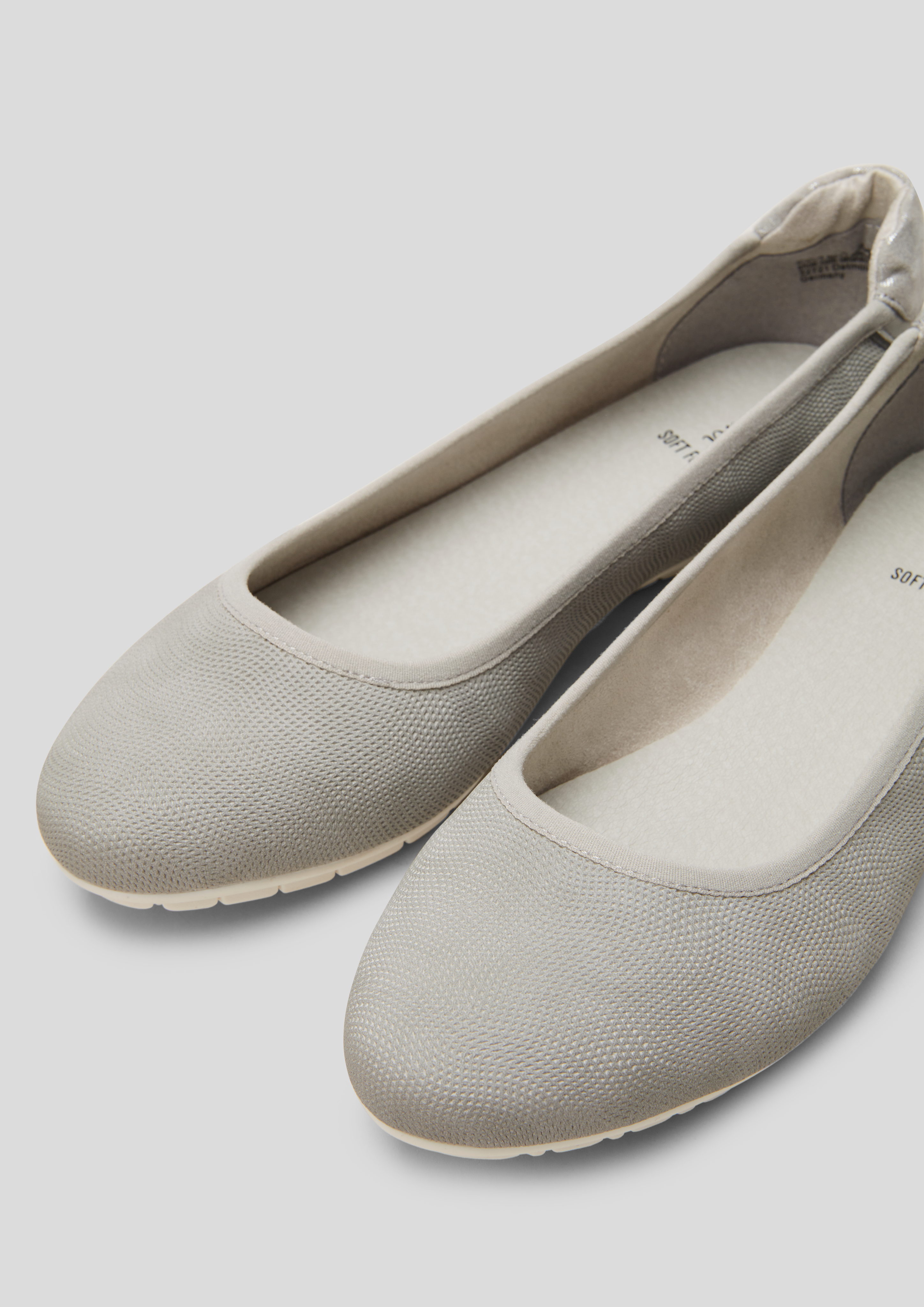 Ballerinas in 200 & 100