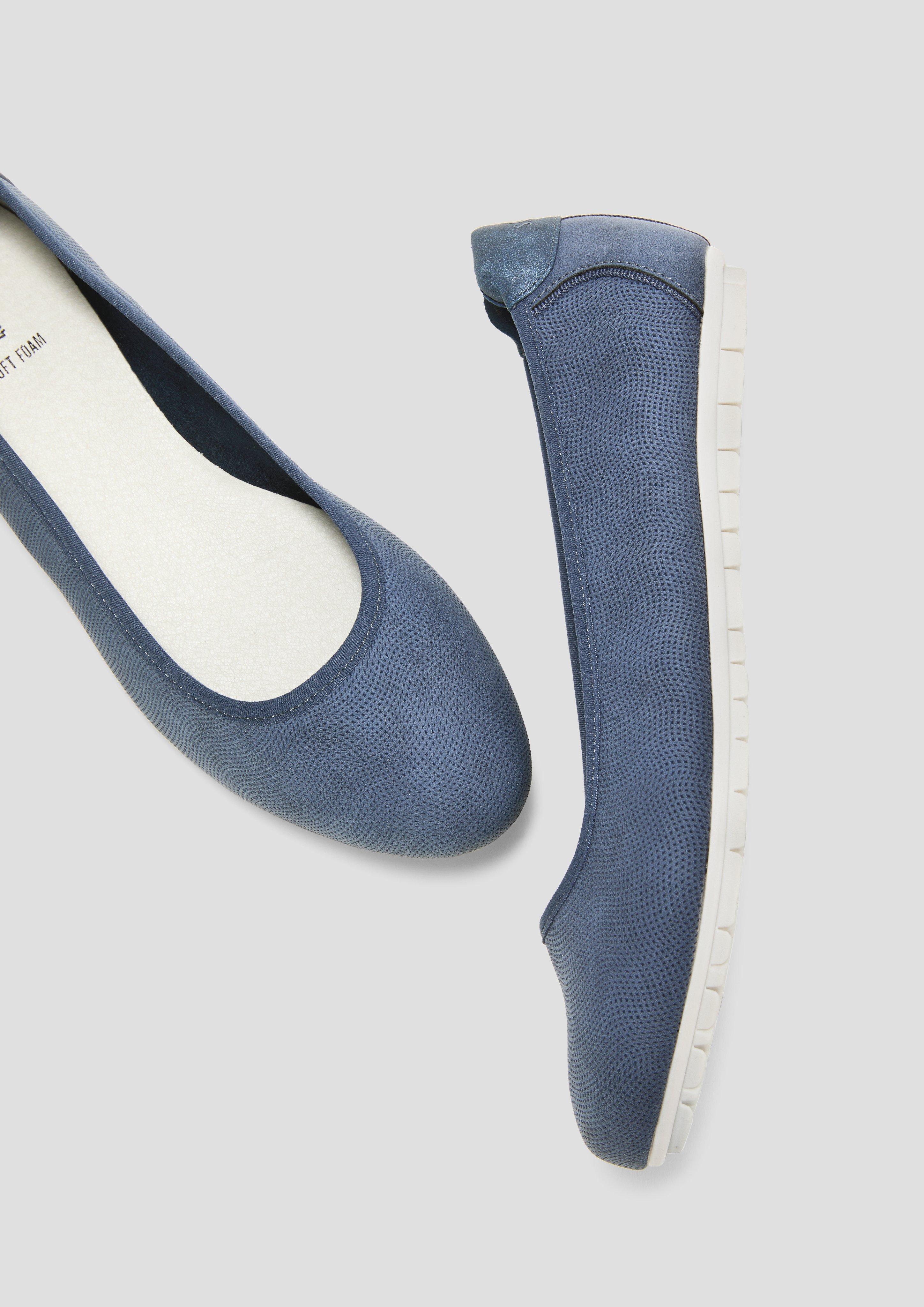 Ballerinas in 805 & 100