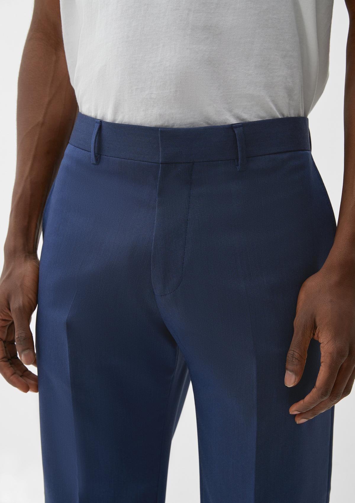 s.Oliver Slim: raztegljive hlače za k obleki