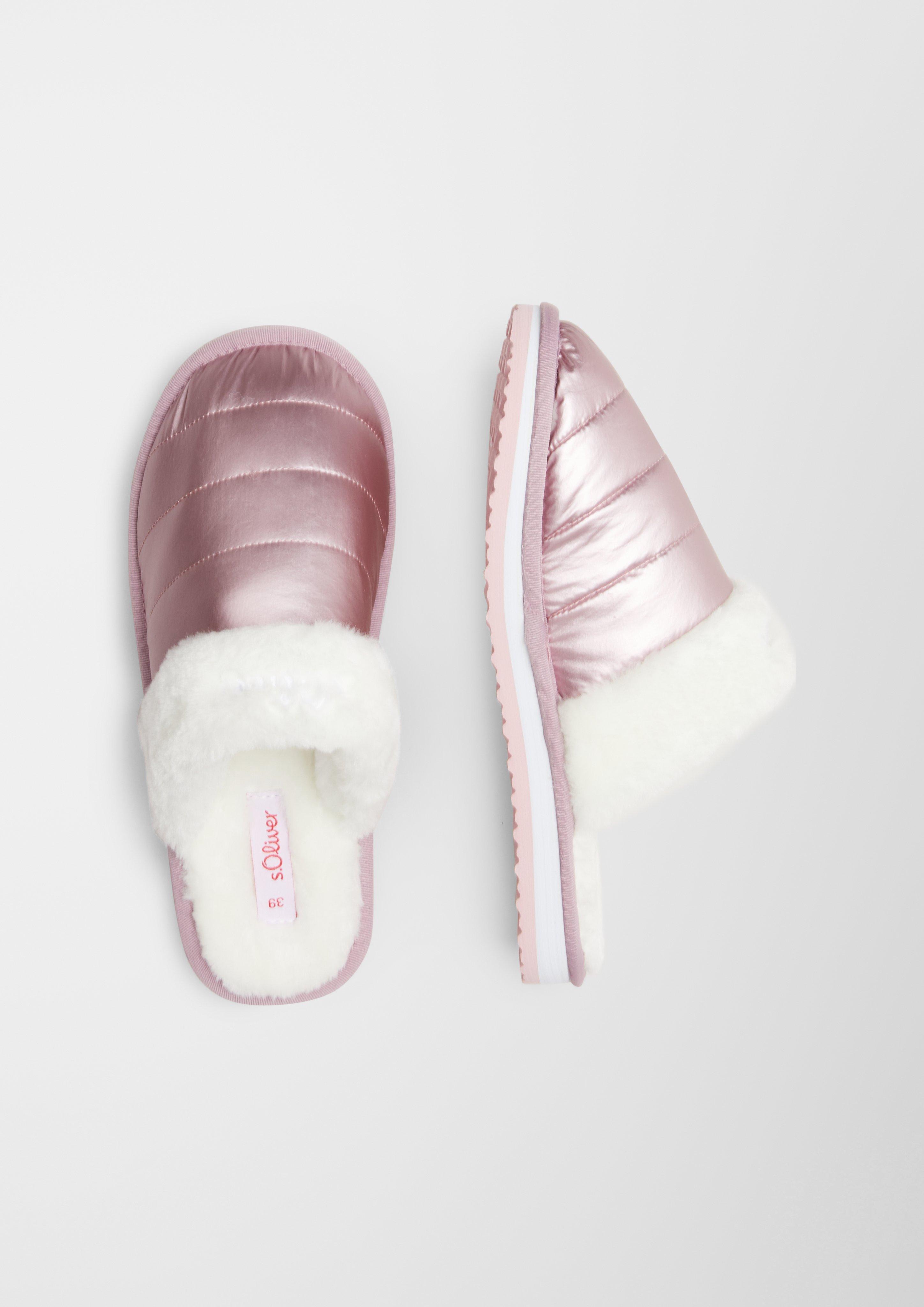 s.Oliver Pantoffeln im Metallic-Look