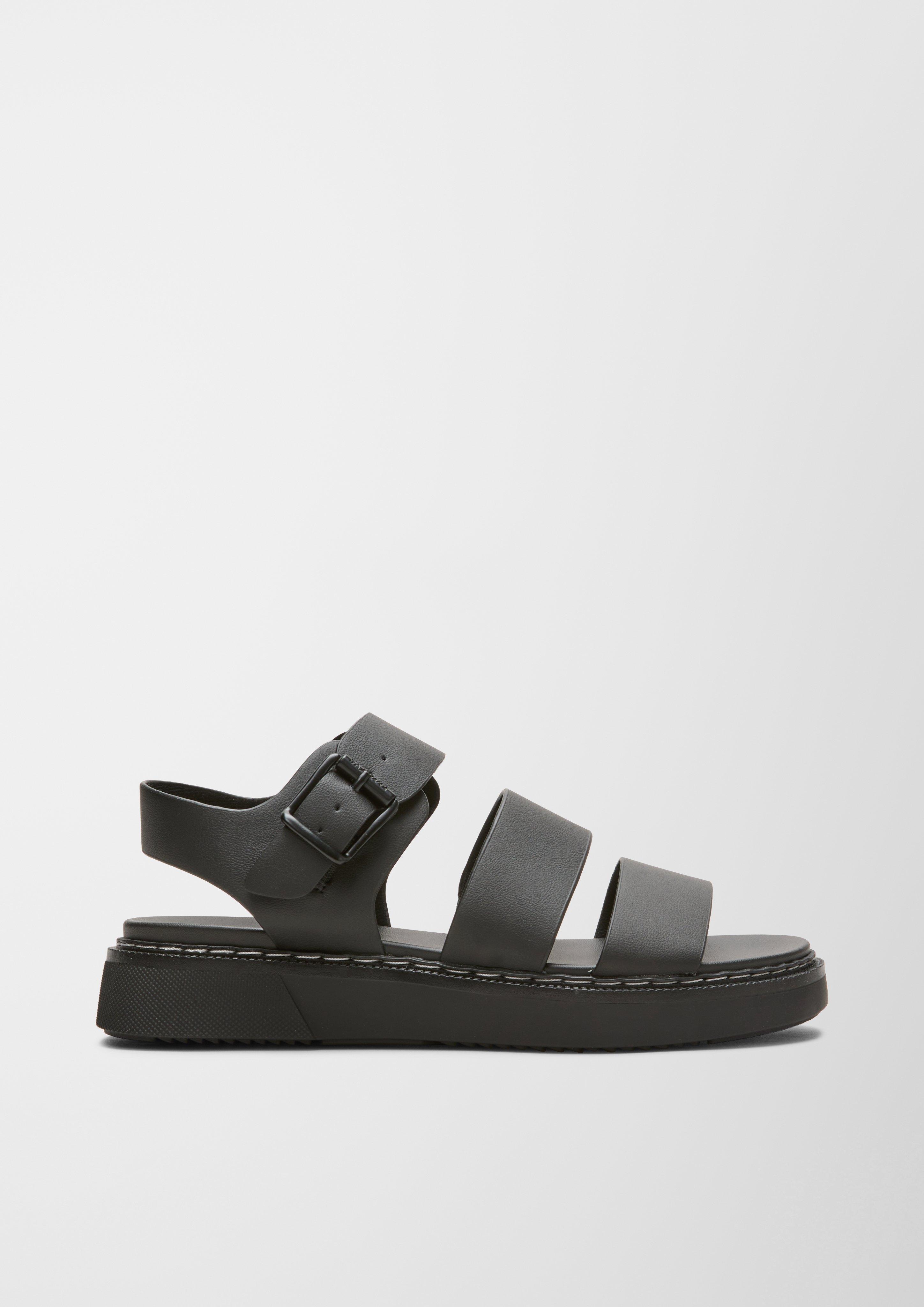 Sandalen in 001, 804 & 544