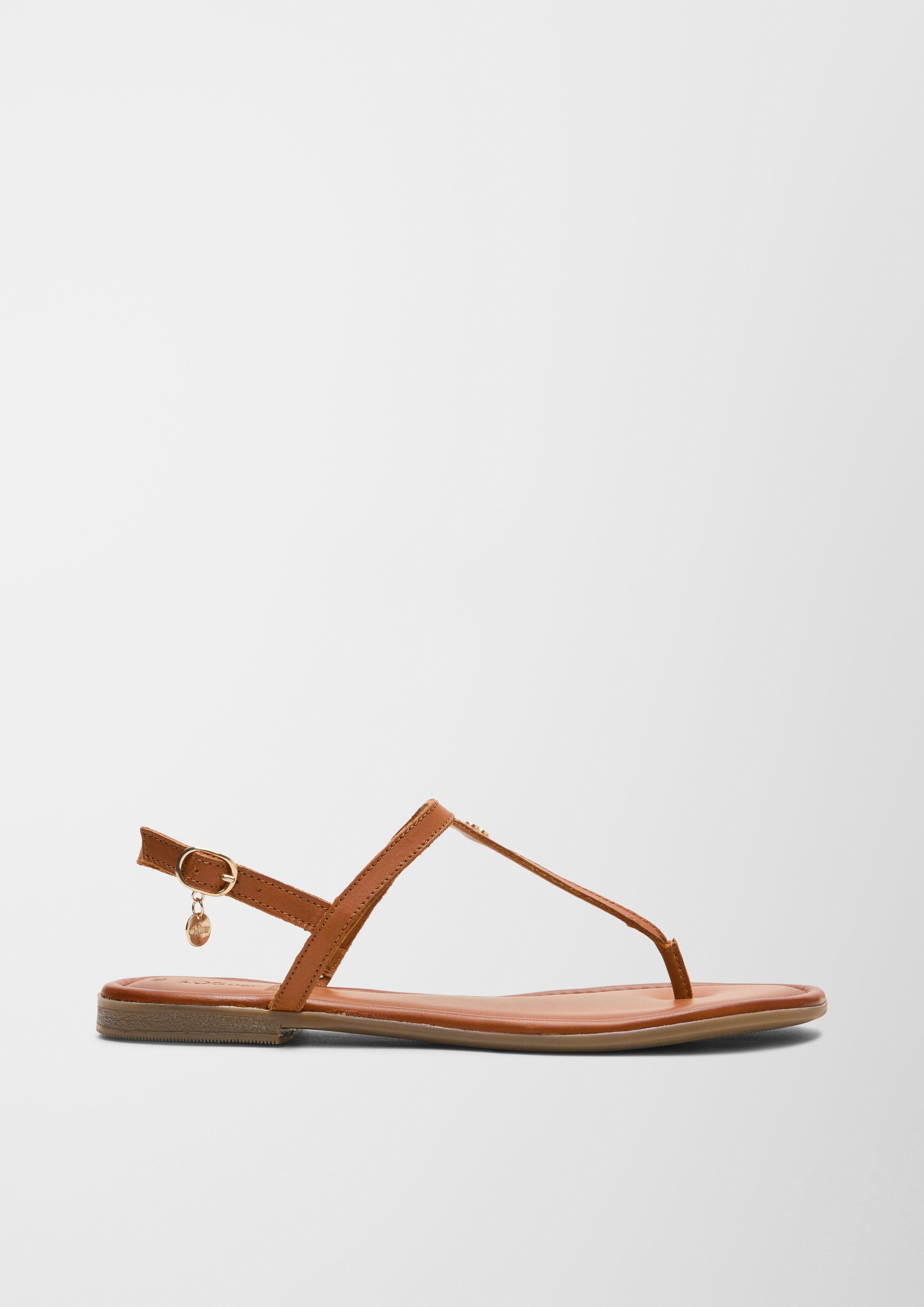 Sandalen in 305 & 600