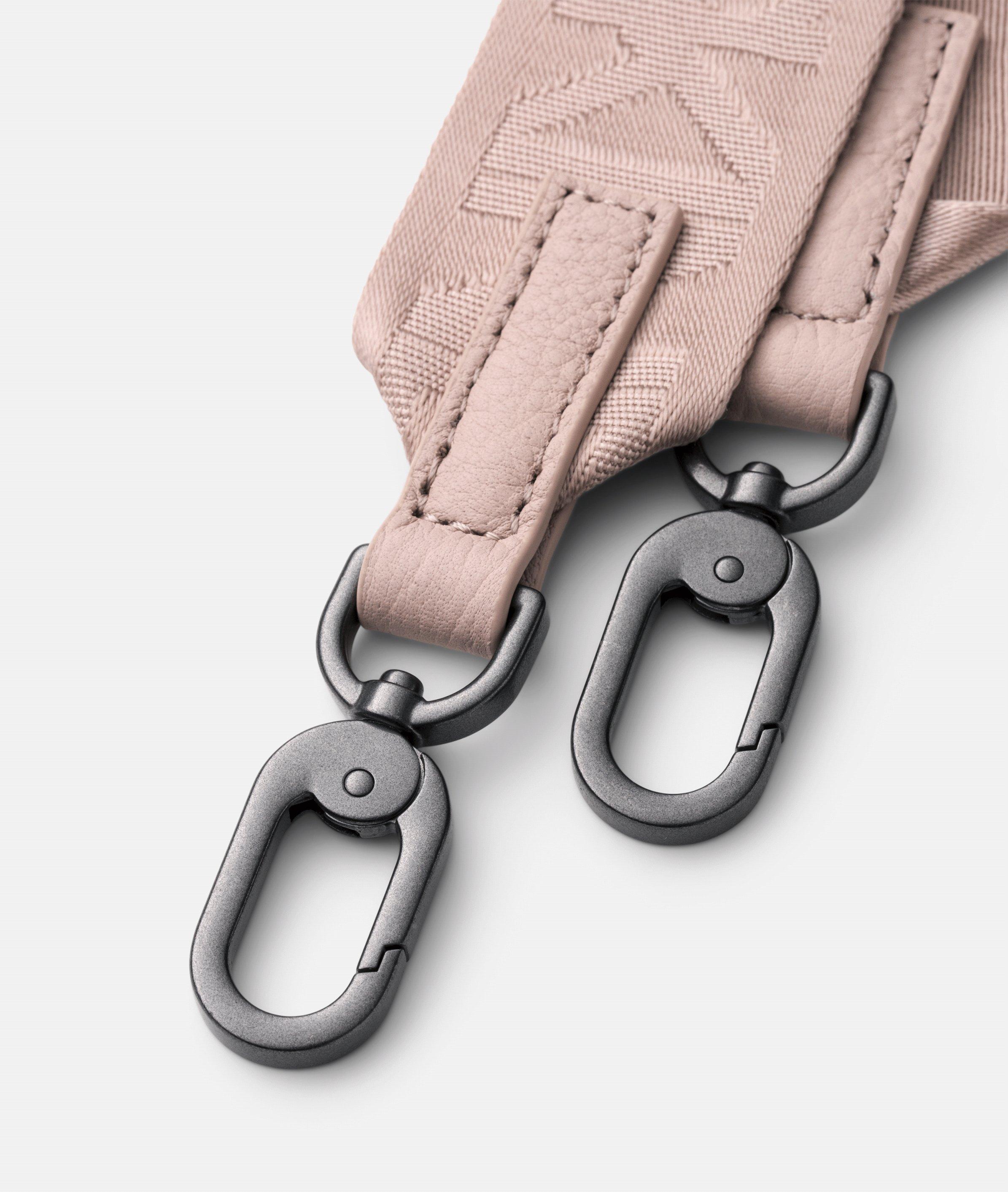 Monterey Webbing Logo Strap in pink