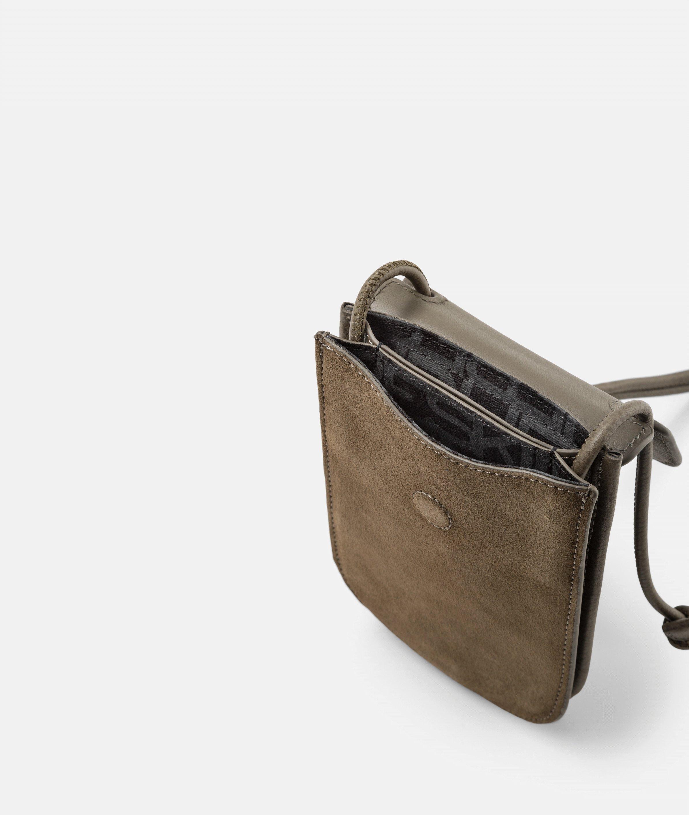 Silver Lake Mobile Pouch in olive
