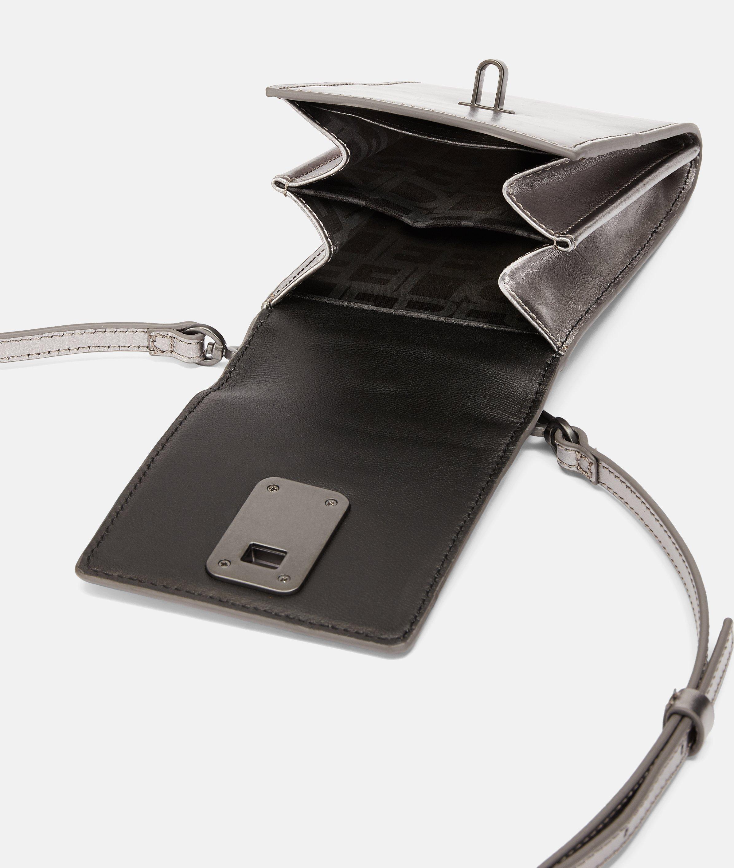 Meryl Metallic Necklace Accessory in grau