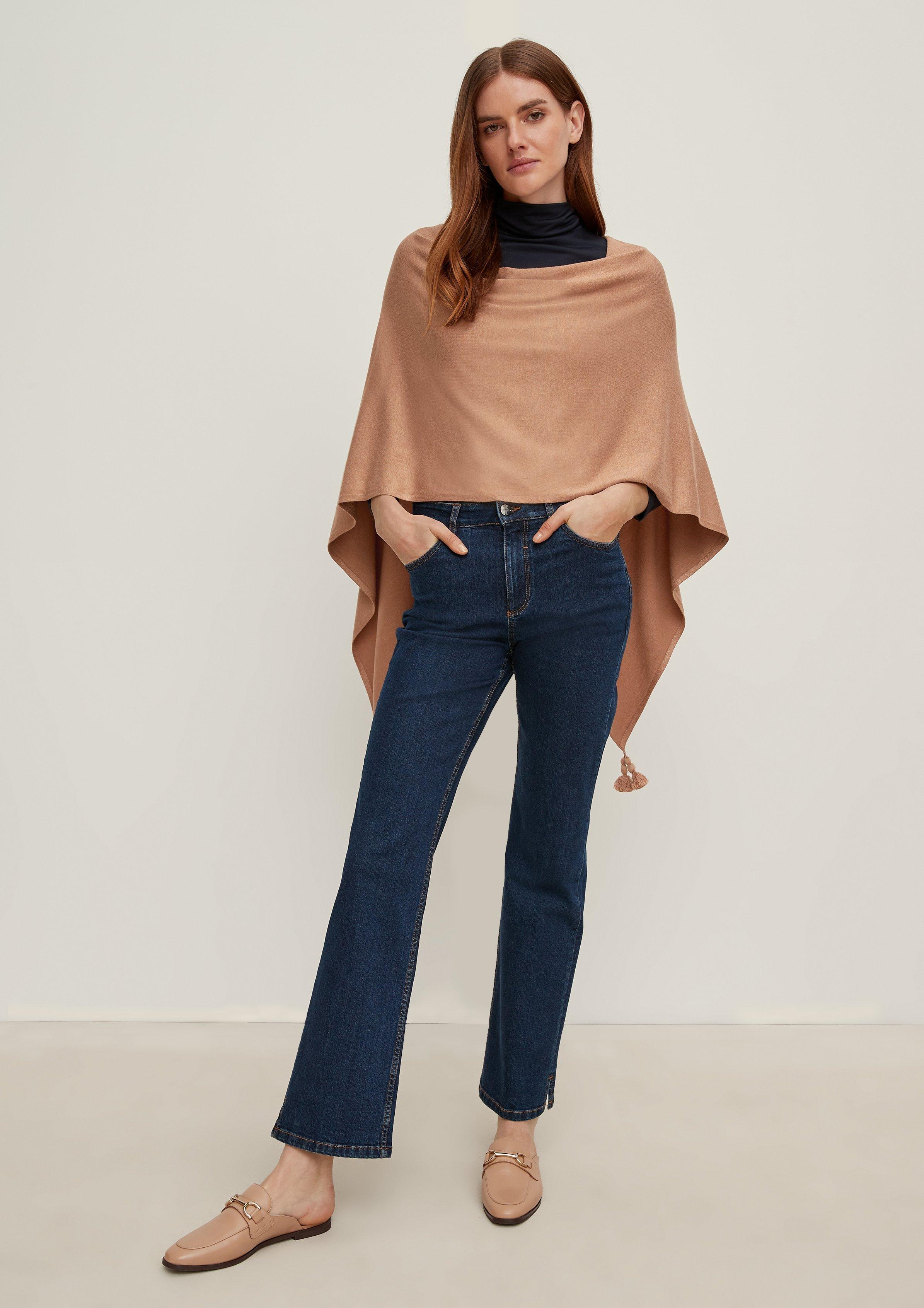 Šátek v  barvě od COMMA