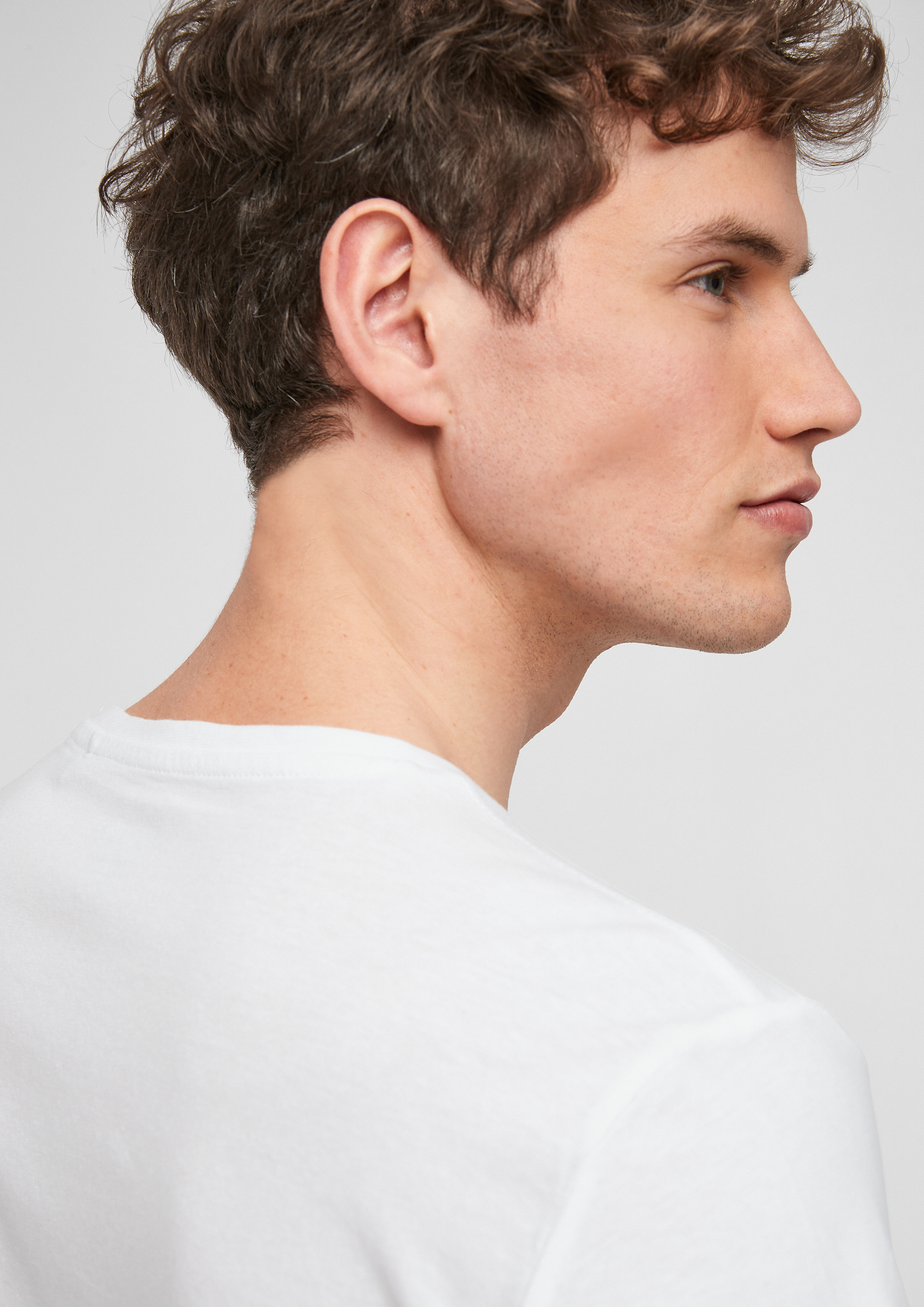 T-Shirt in 0100, 7940, 5978 & 9999