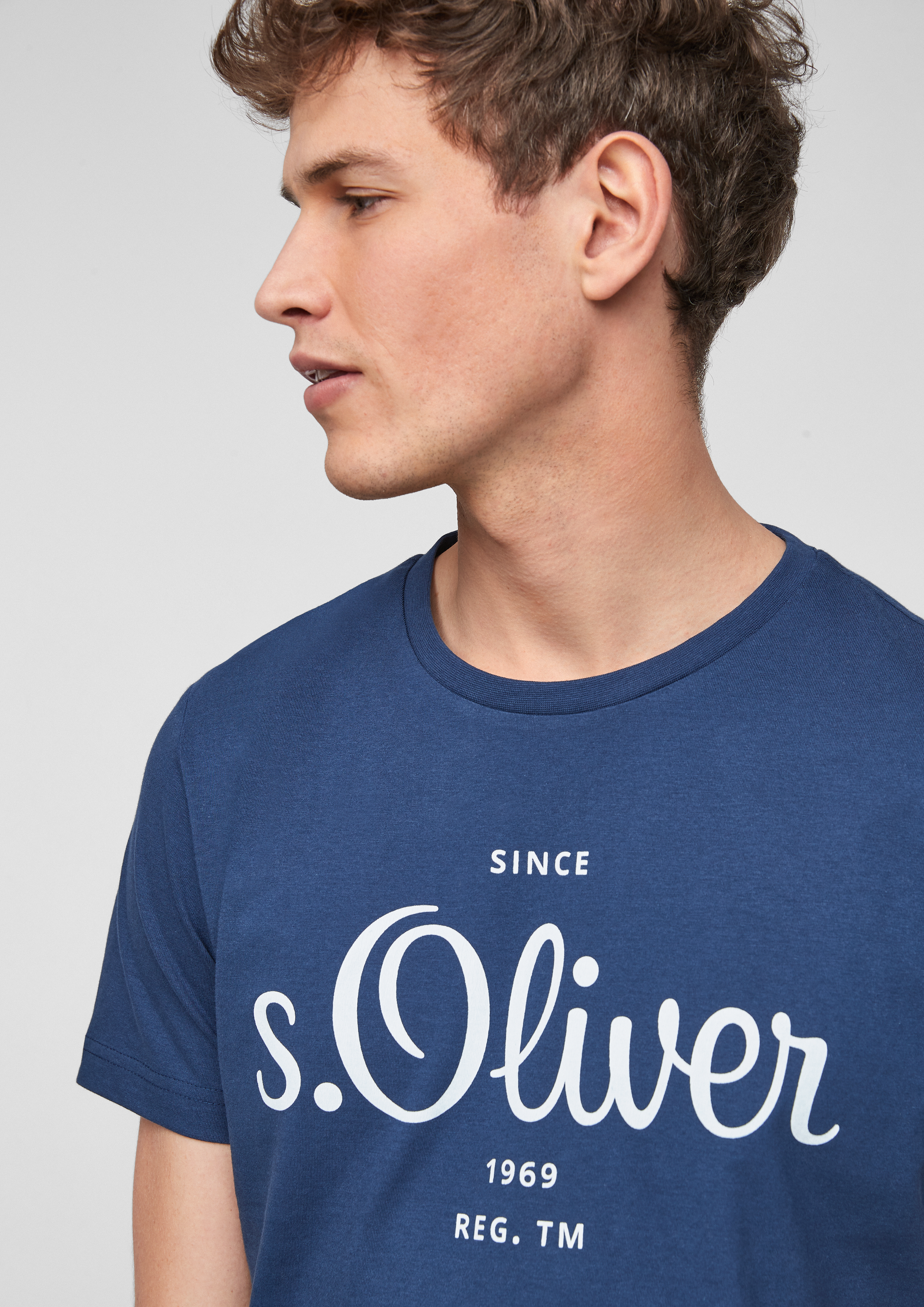 T-shirt in 5693 & 9581