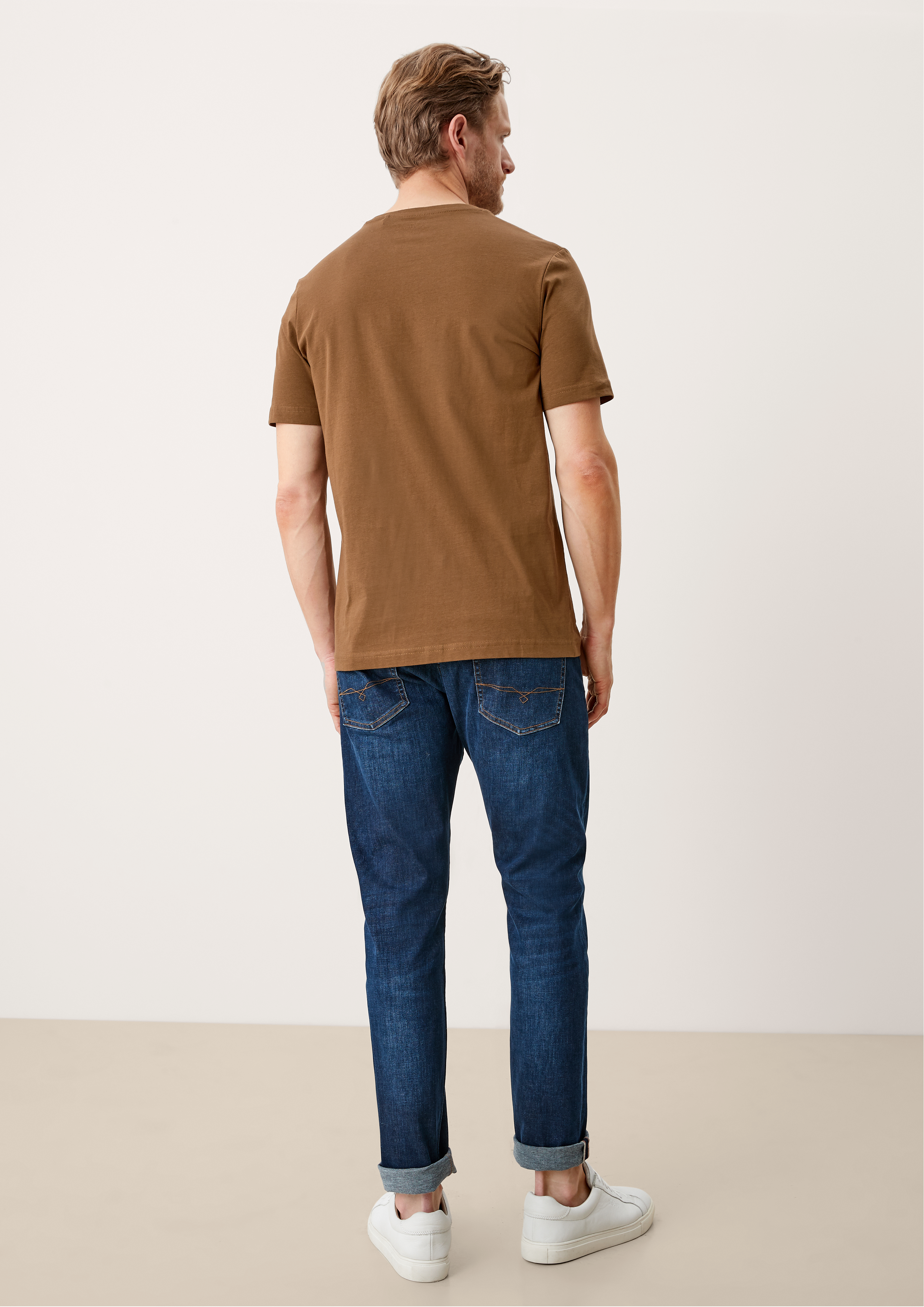 T-shirt in 8592, 9581 & 5693