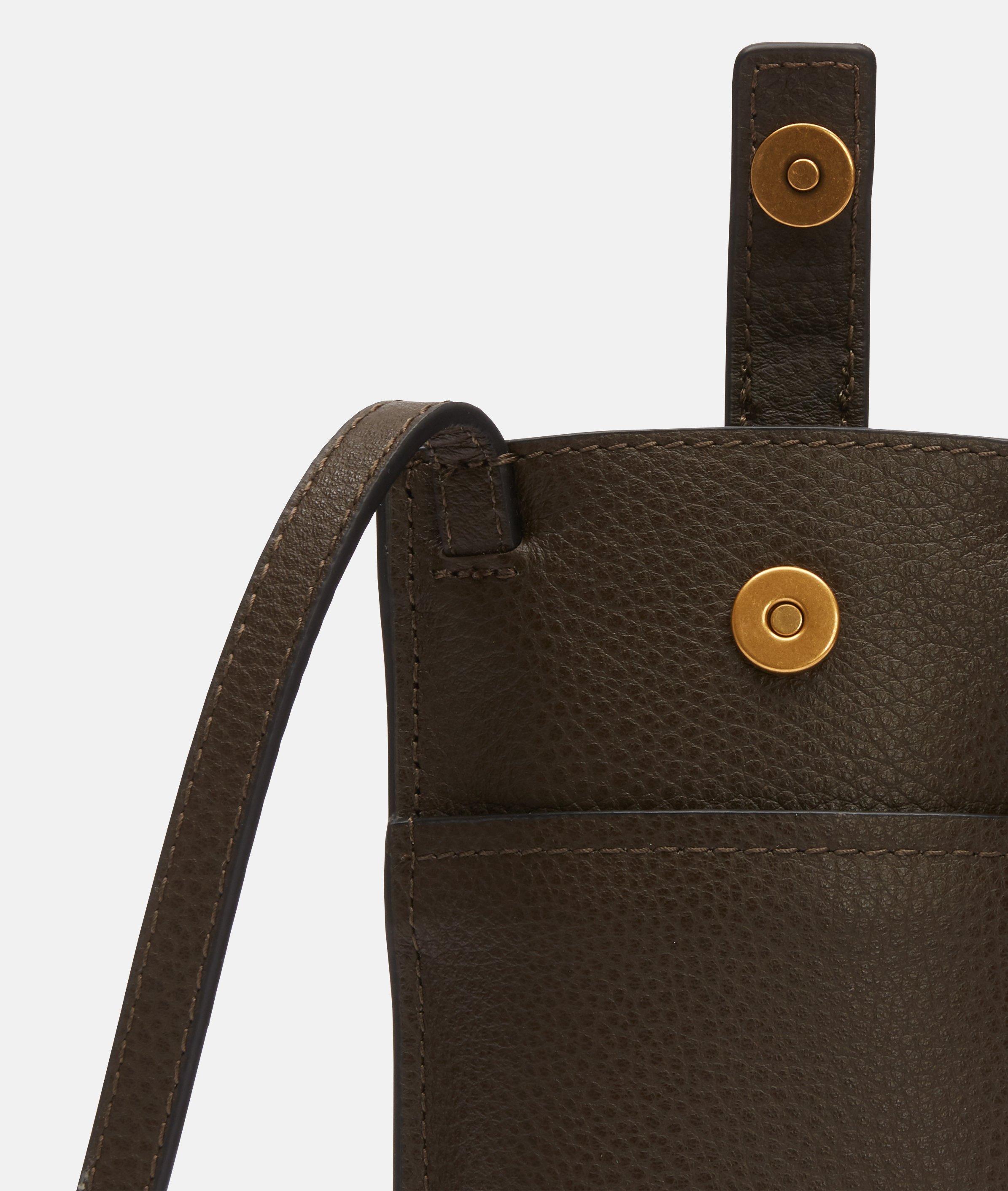 Georgia Mobile Pouch in brown
