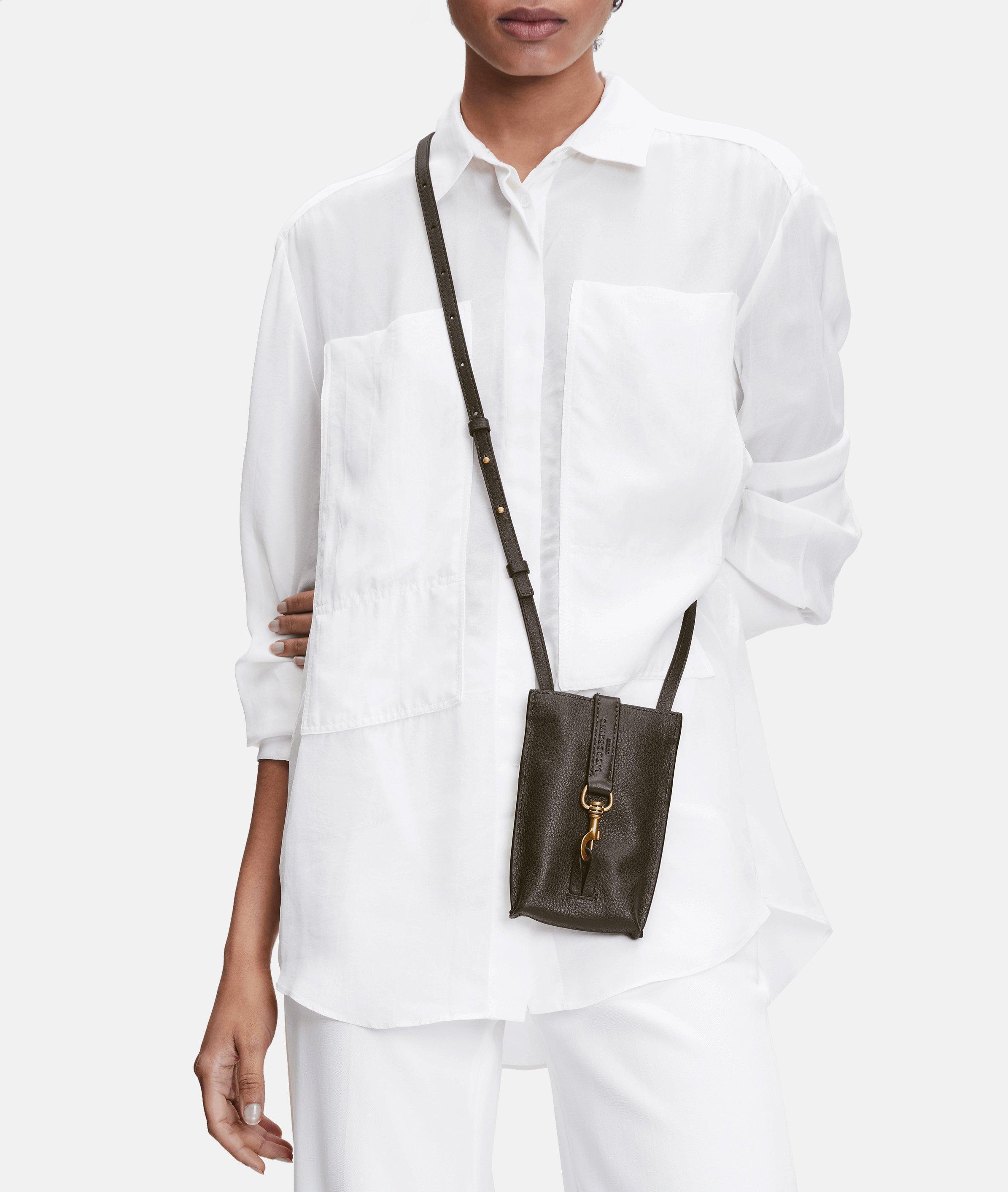 Georgia Mobile Pouch in brown