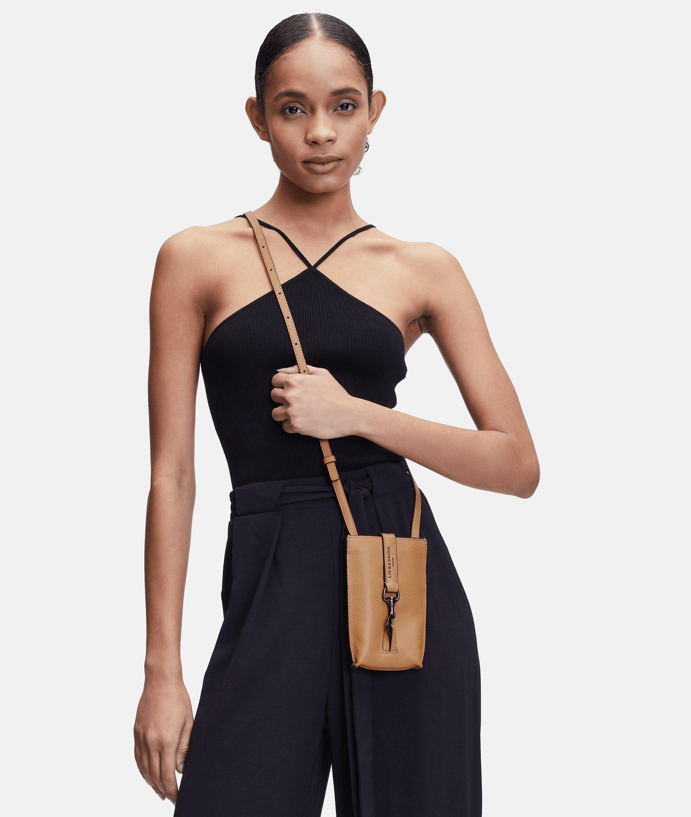 Georgia Mobile Pouch in brown