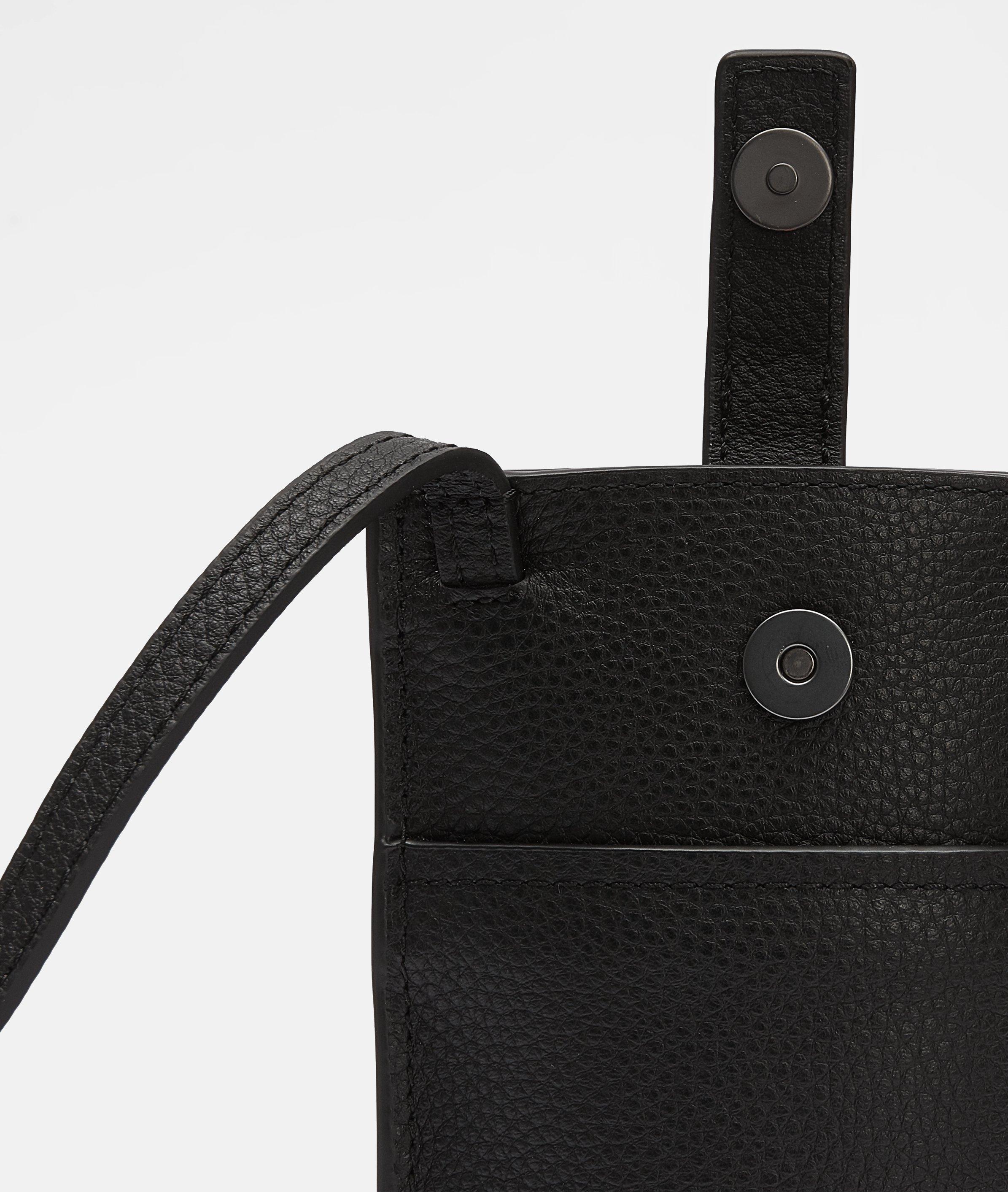 LIEBESKIND BERLIN Georgia Mobile Pouch