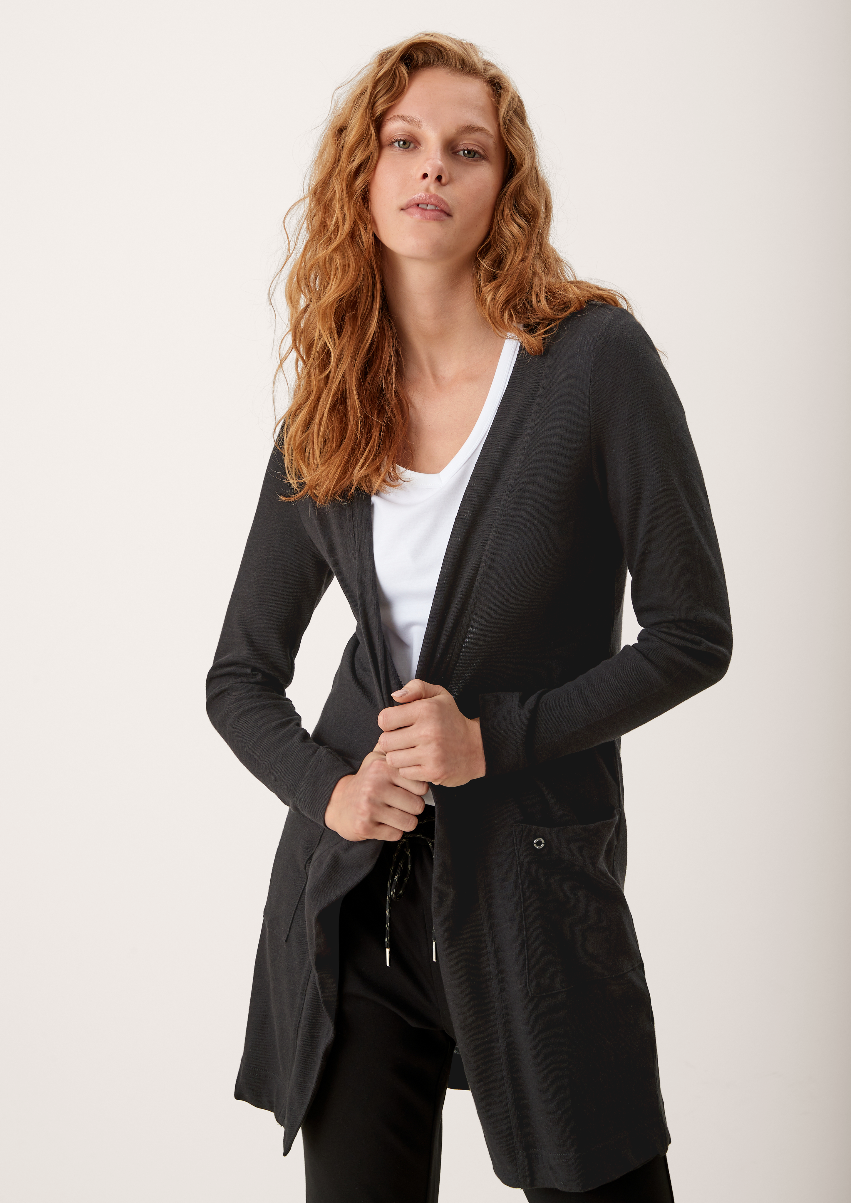 Cardigan in 9999 & 7928