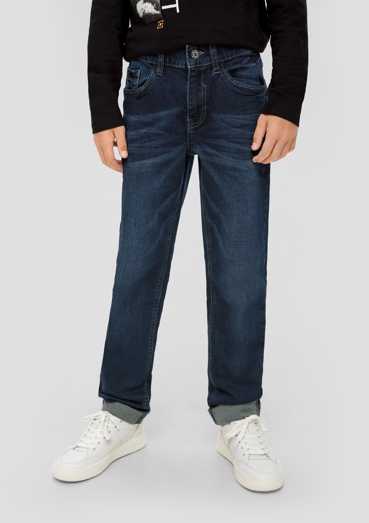 Regular: jeans met used look