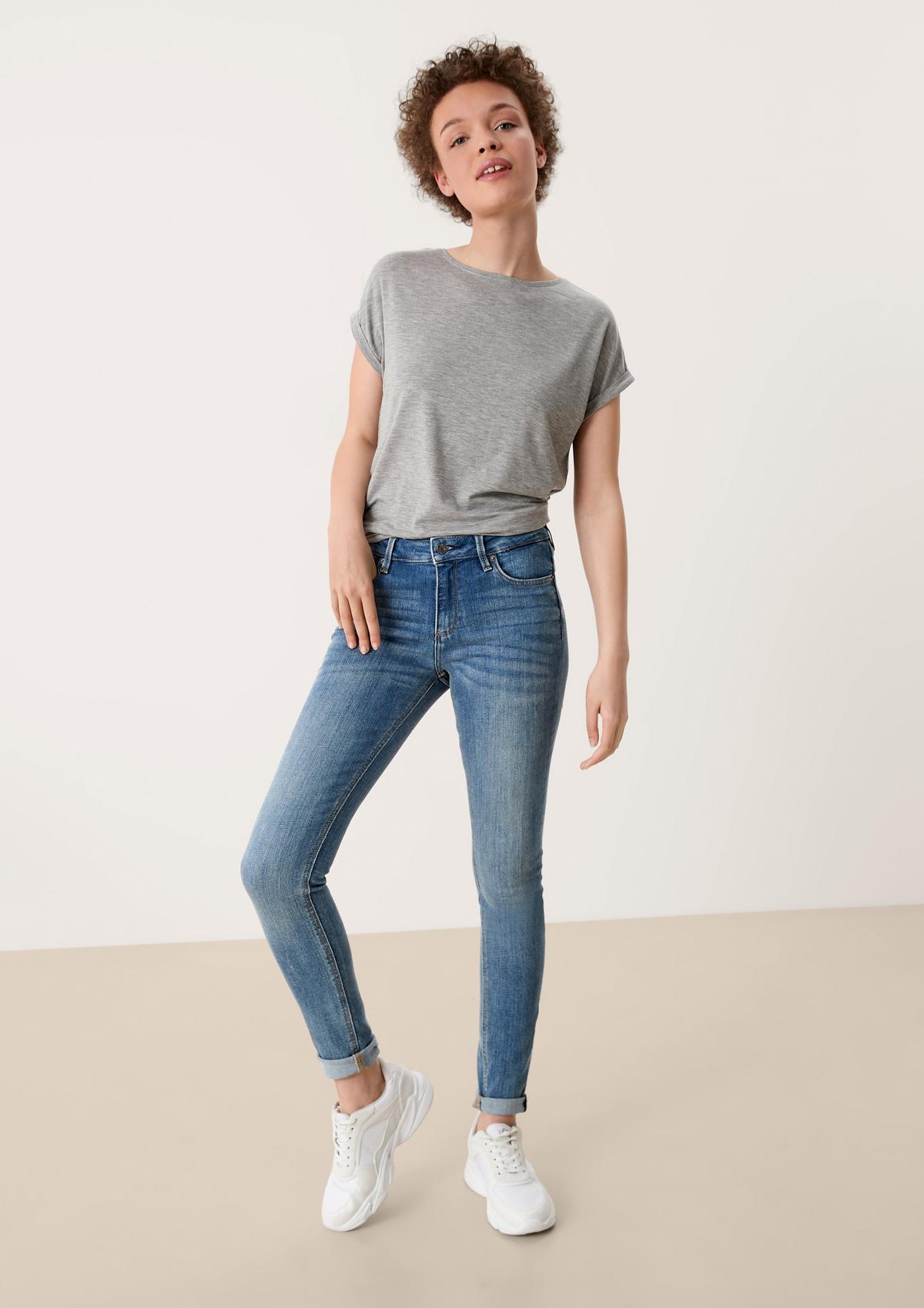 Slim: jeans met garment wash  