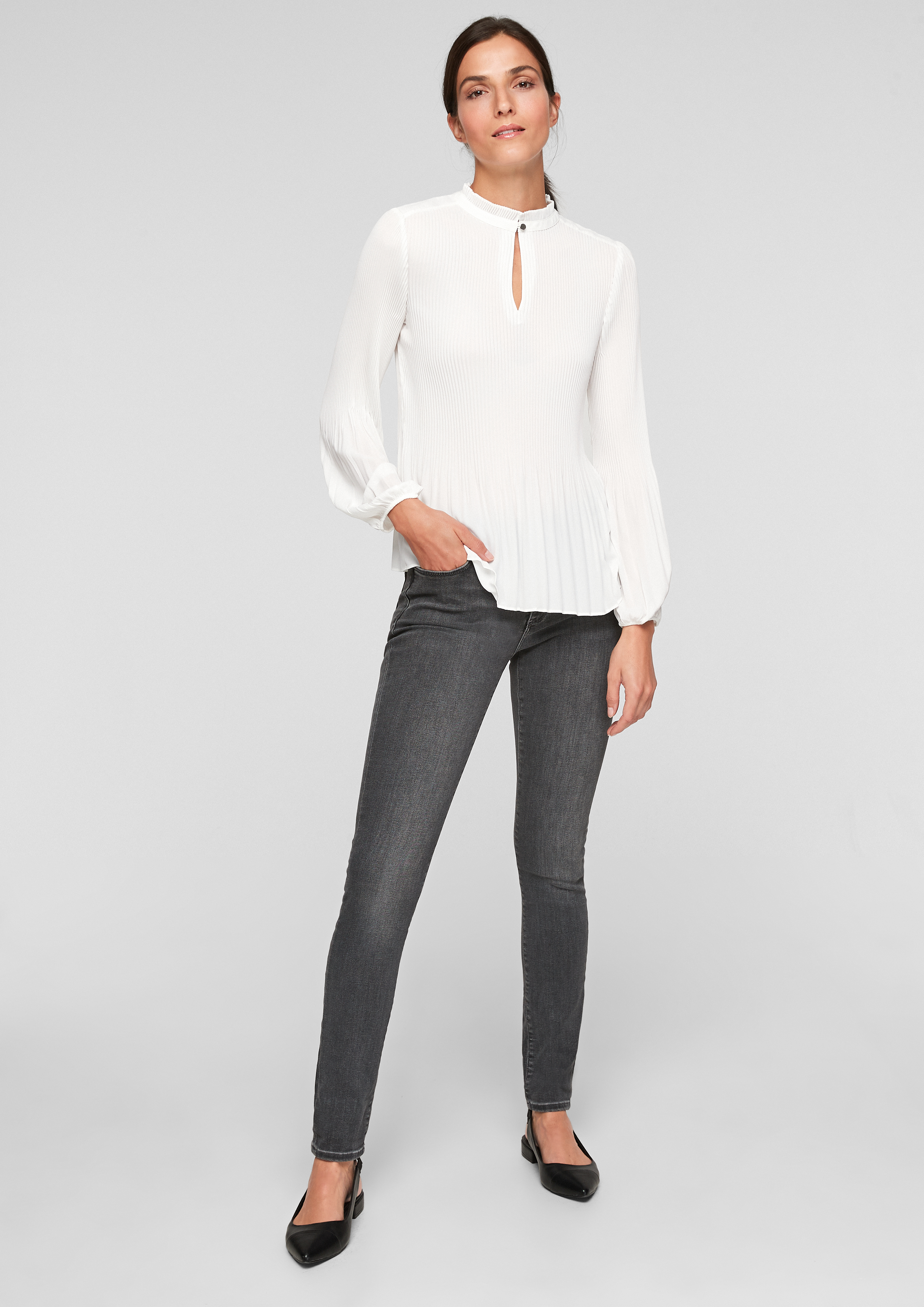 Halenka in 0200 & 9999