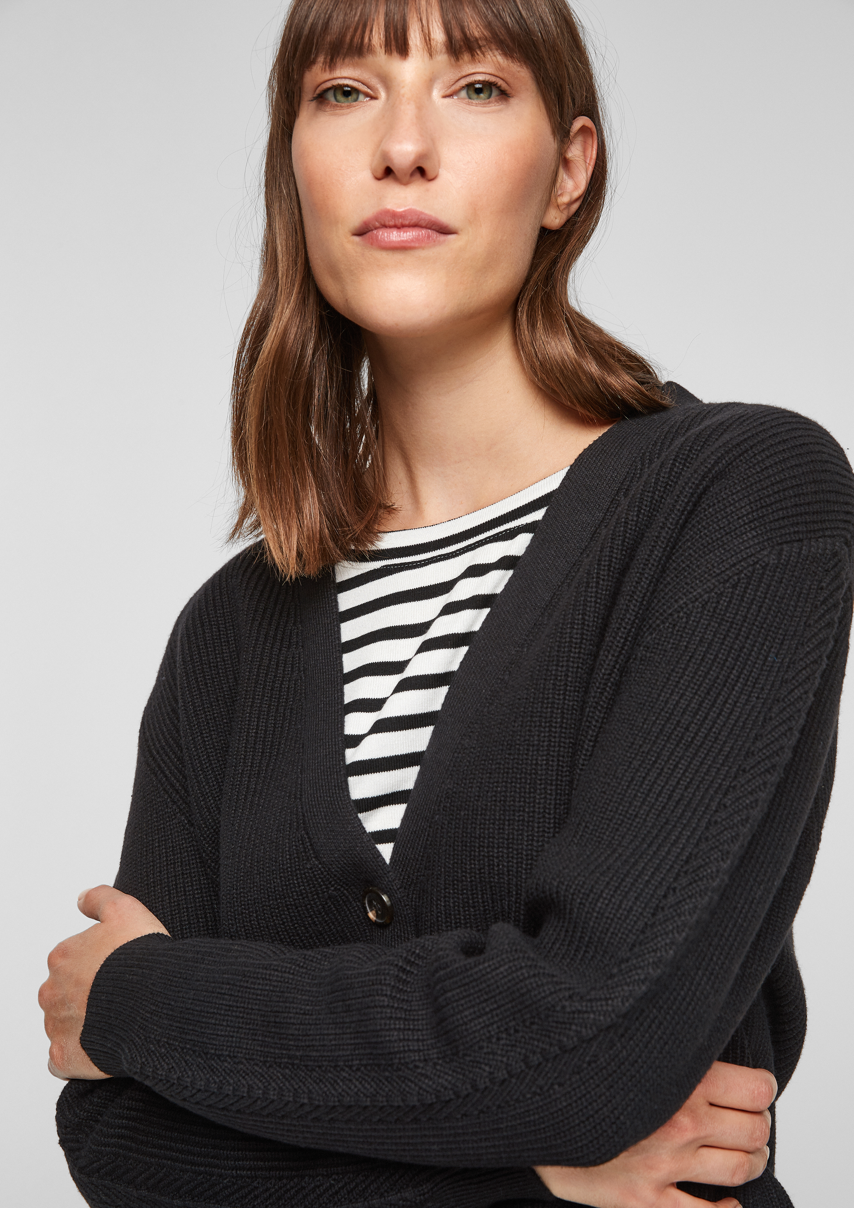 Strickjacke in 9999 & 8469