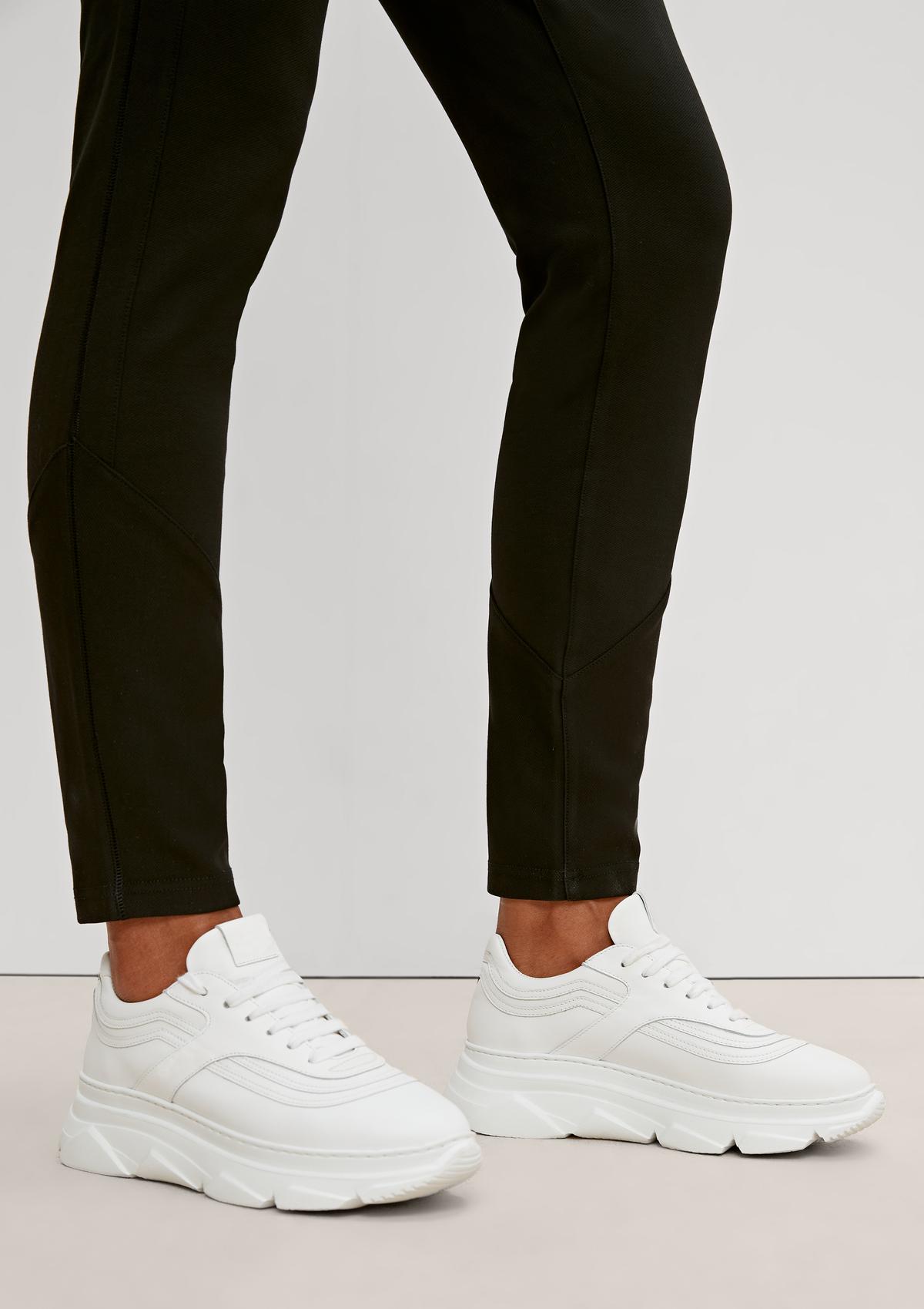 comma Slim: tracksuit bottoms in a twill look