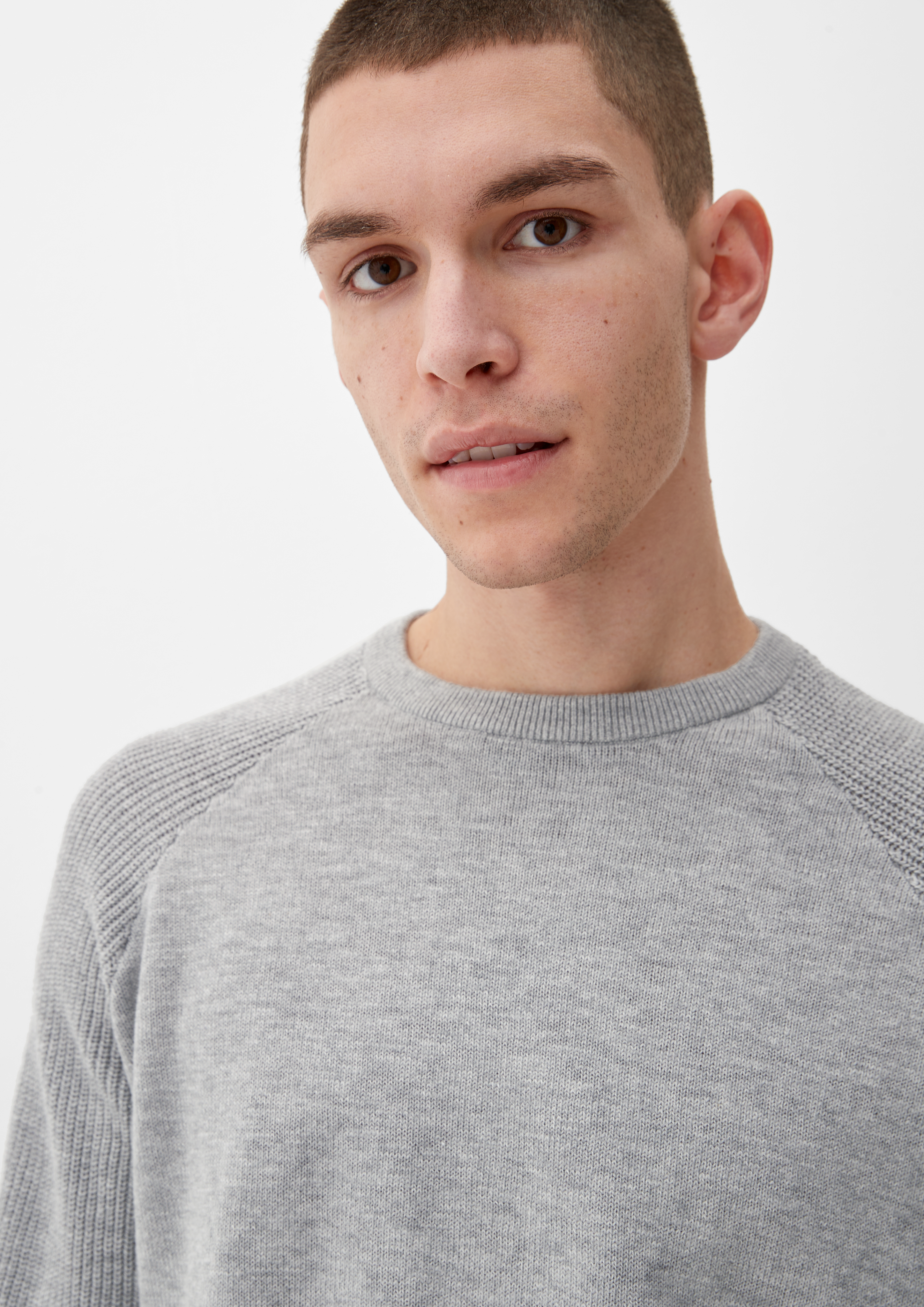 Strickpullover in 9400 & 58W0