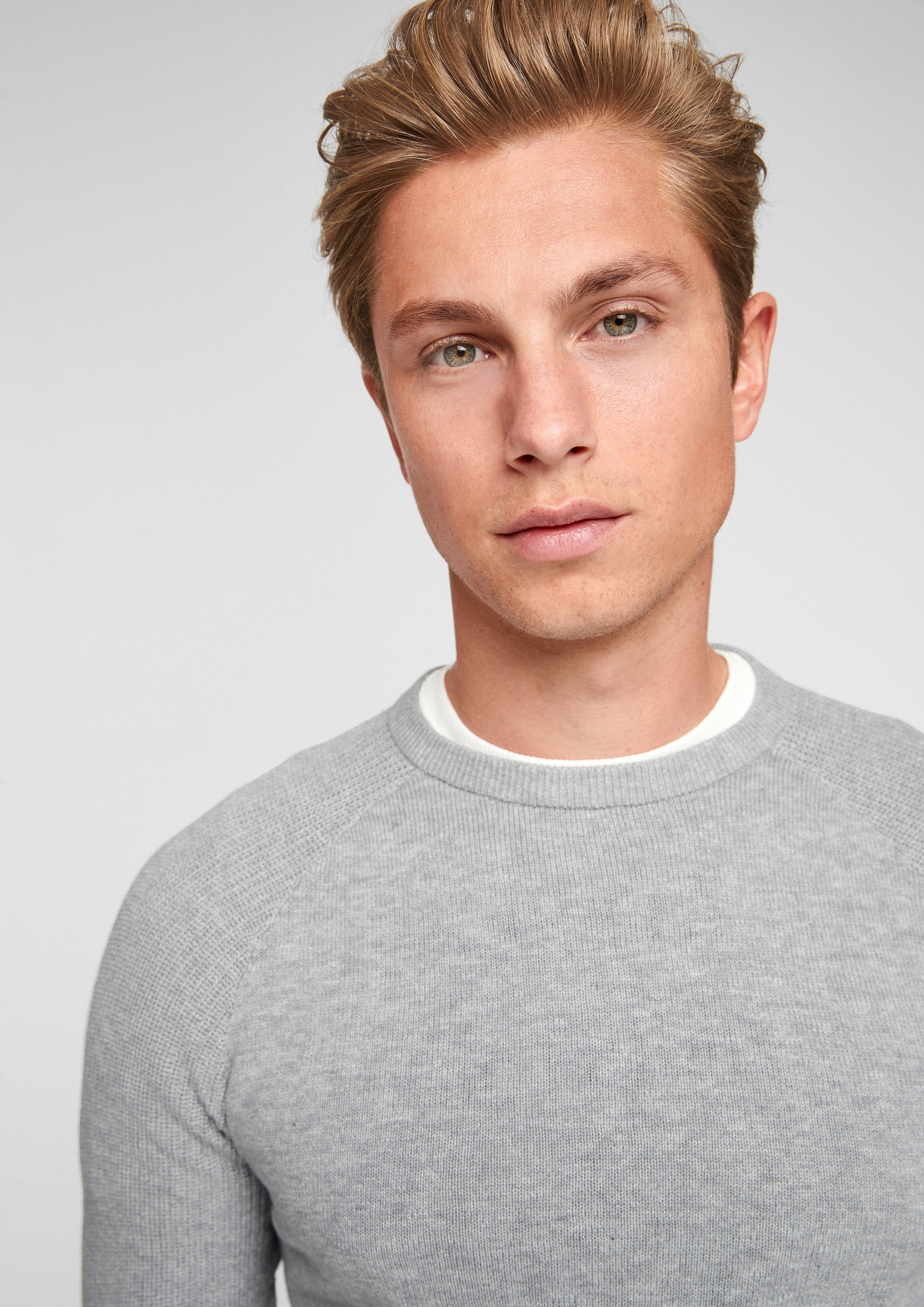 Strickpullover in 9400 & 58W0