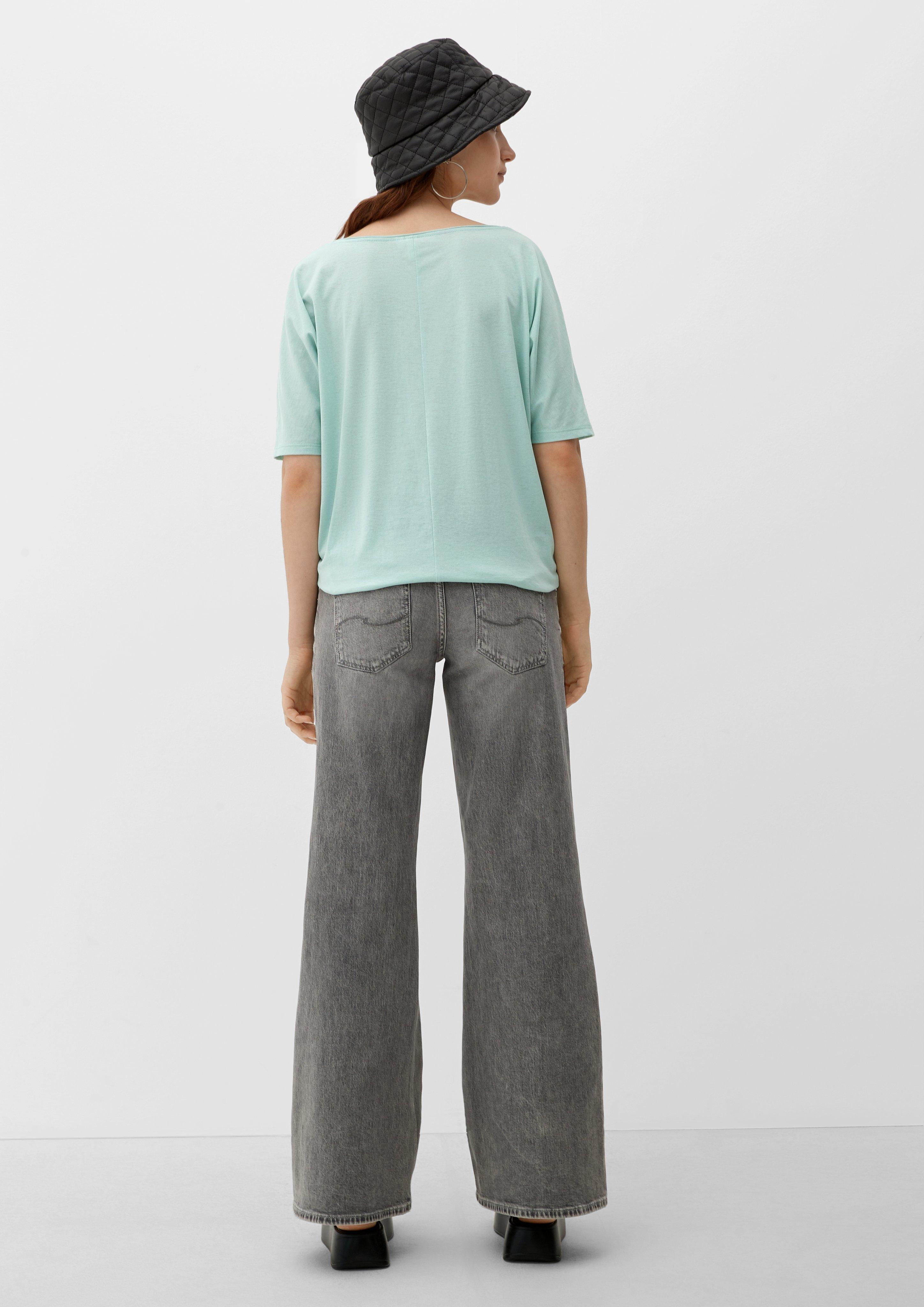 T-shirt in 6092, 0100, 9858 & 9999