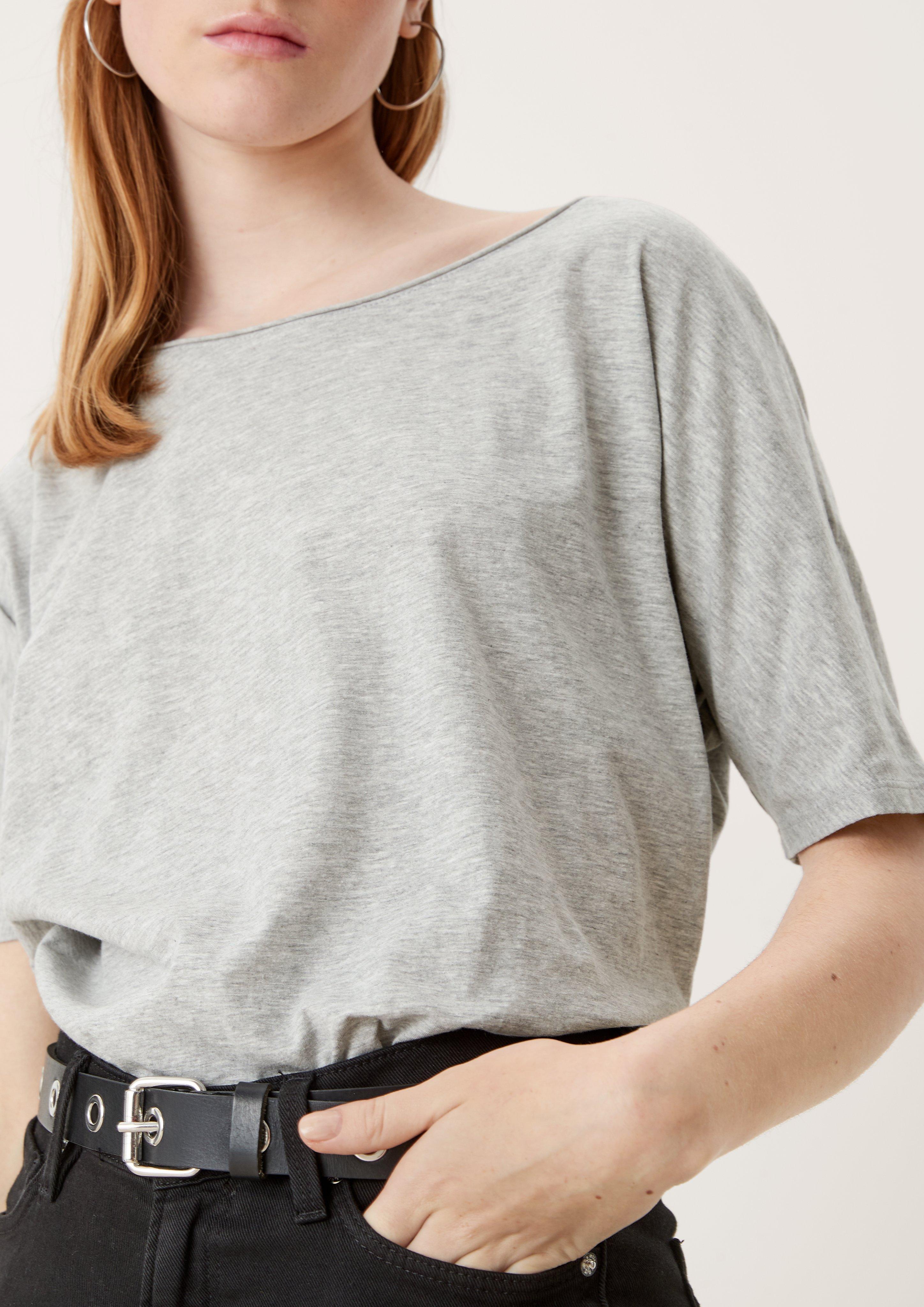 T-shirt in 9400, 0100, 9858 & 9999