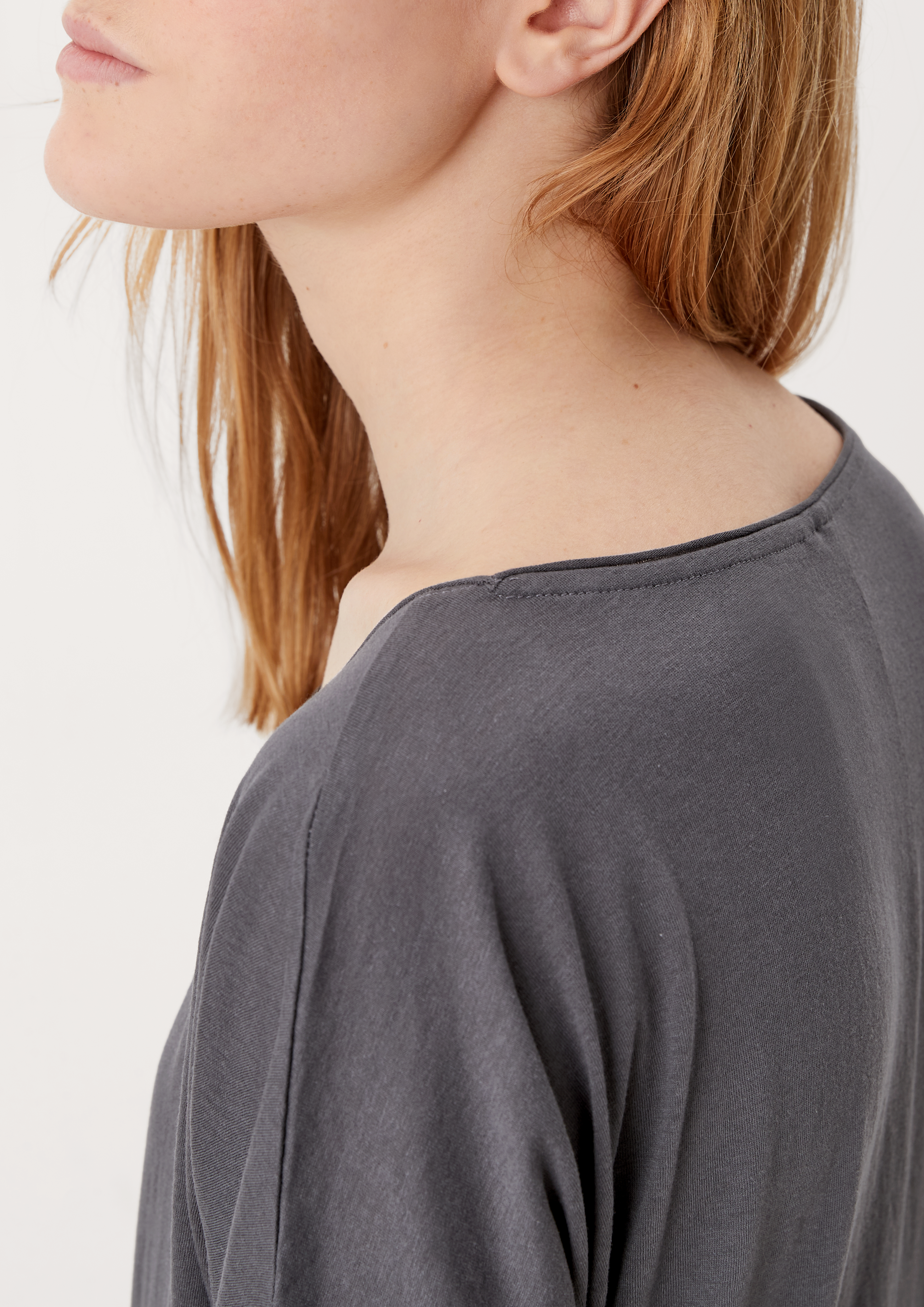 T-shirt in 9858, 0100 & 9999