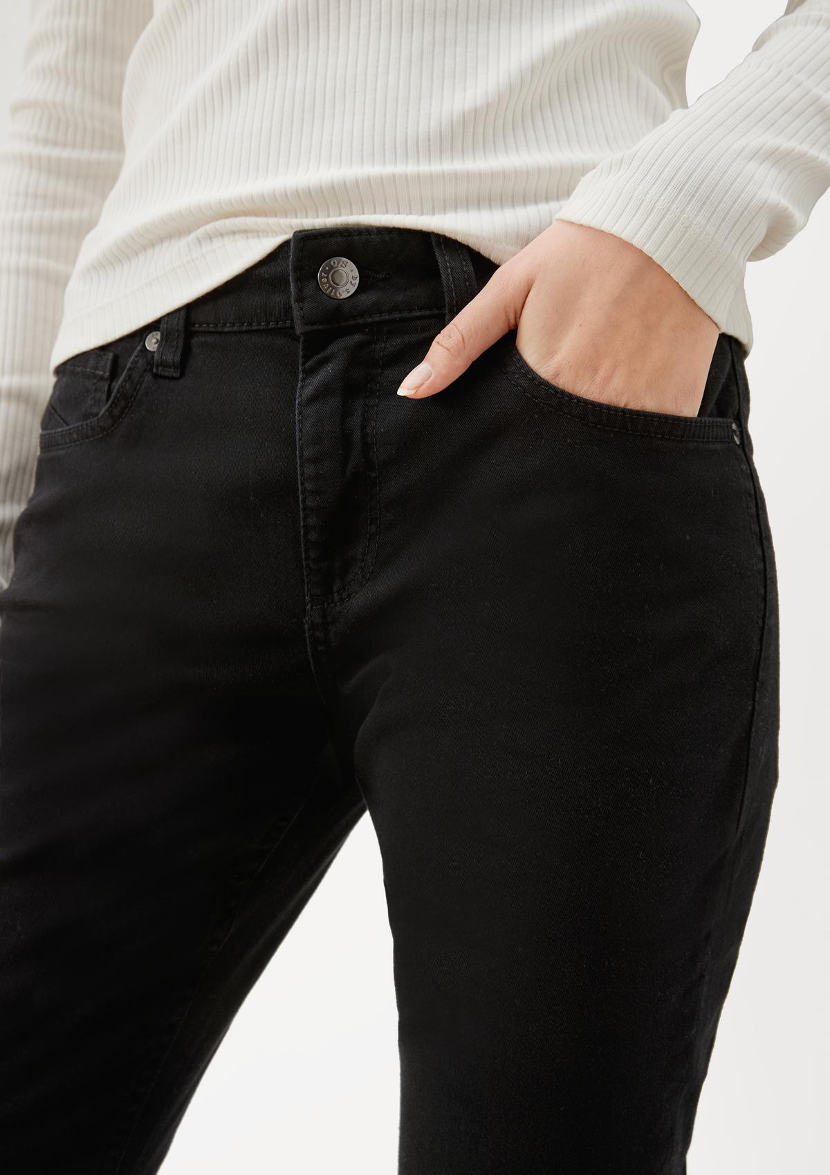 s.Oliver Slim: hlače iz raztegljivega tvila