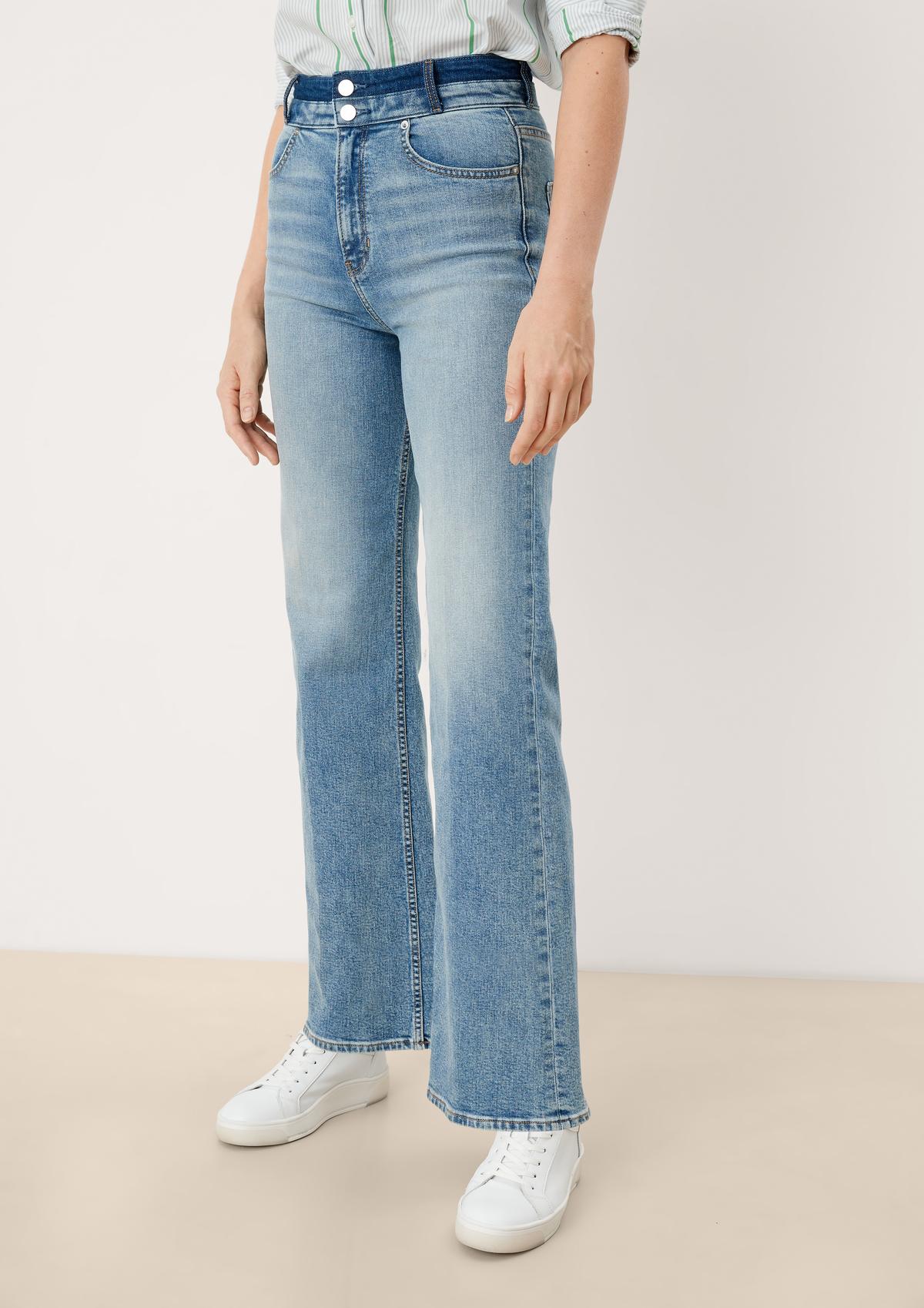 Regular: wide-leg jeans with pressed pleats