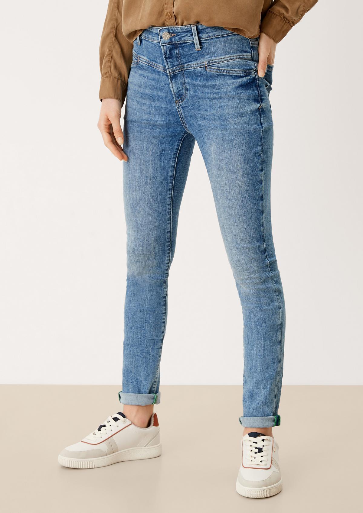 Skinny: skinny leg jeans