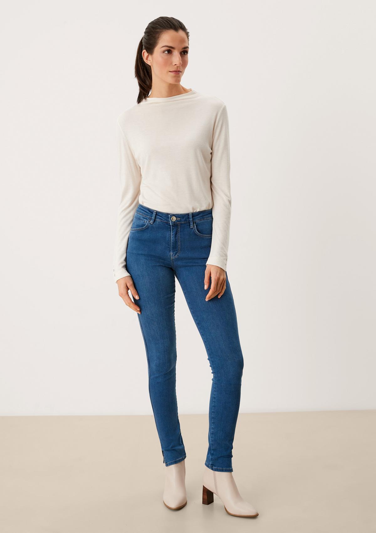 s.Oliver Slim: jeans with a slim leg 
