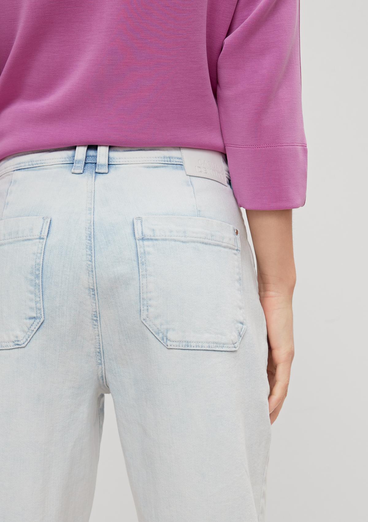 comma Relaxed: Jeans mit Zipp-Details