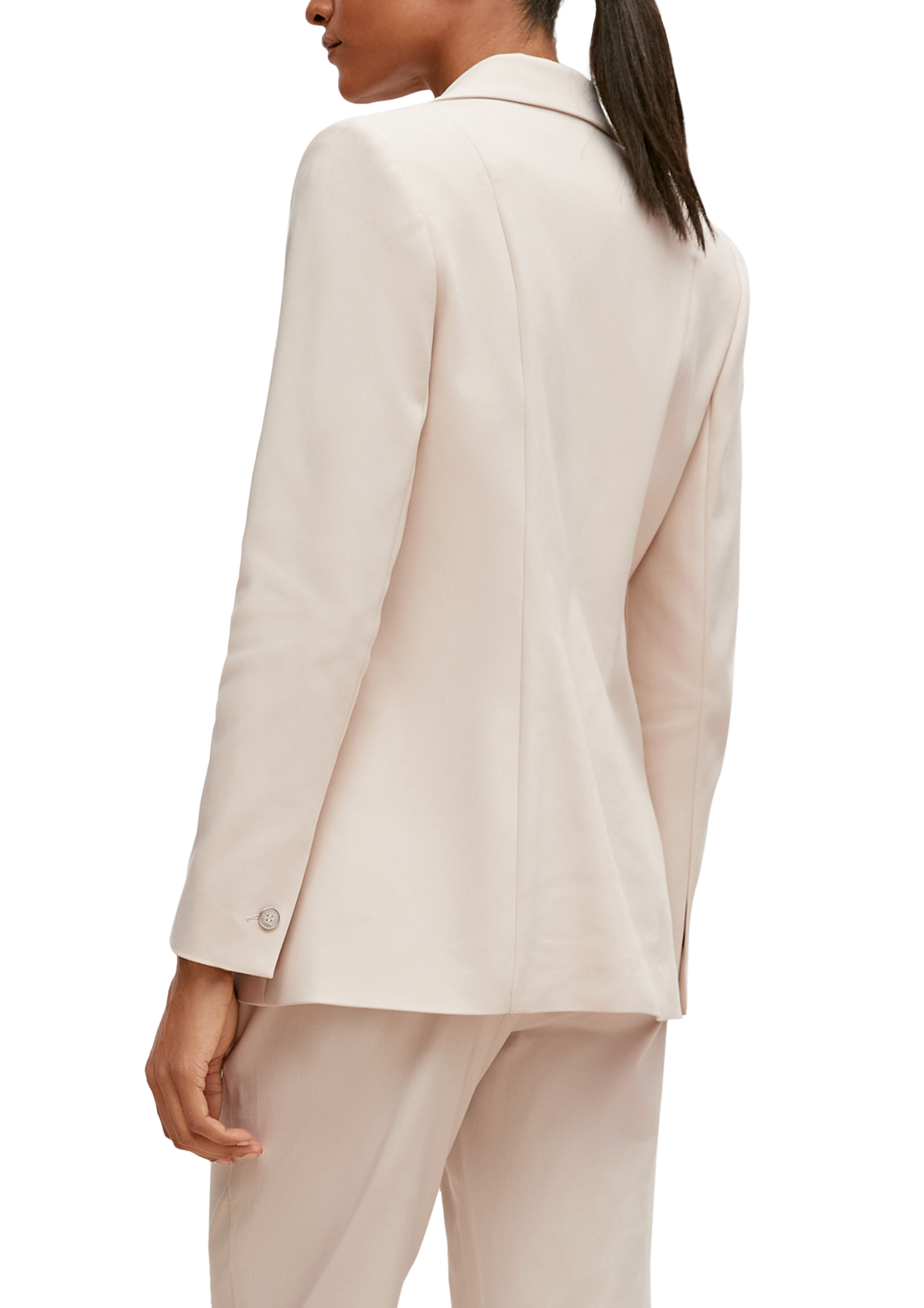 Thumbnail - Blazer