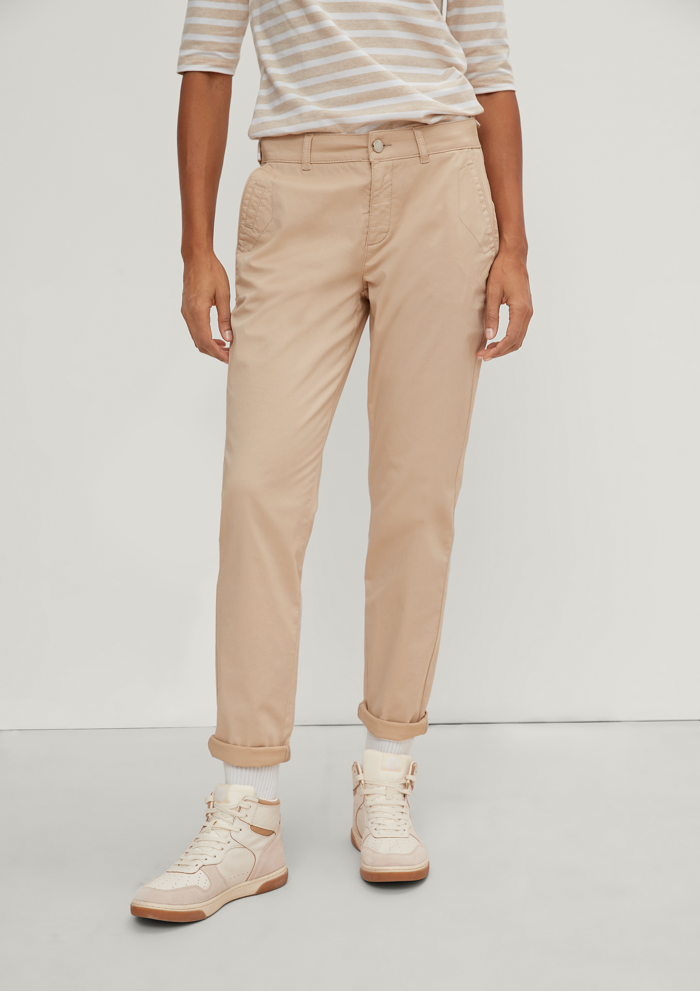 Chino in 8212, 8484 & 5996