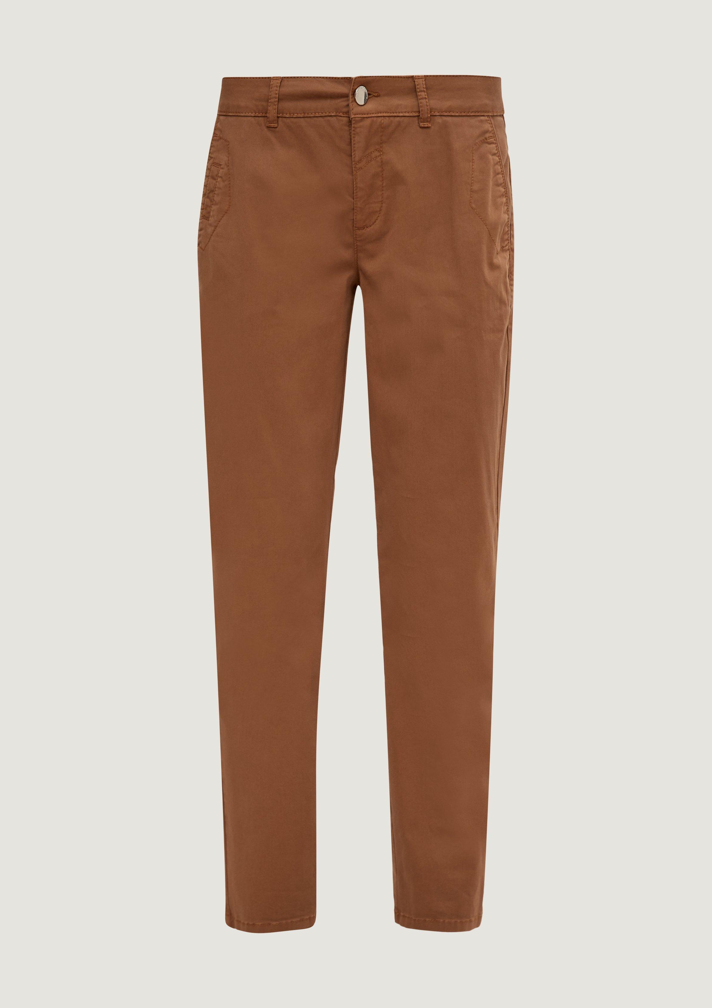 Chinos in 8484