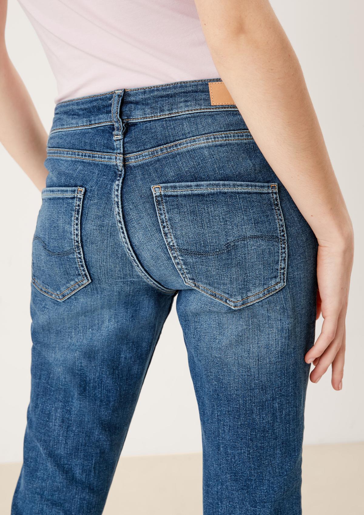 s.Oliver Slim: džíny s úzkými nohavicemi