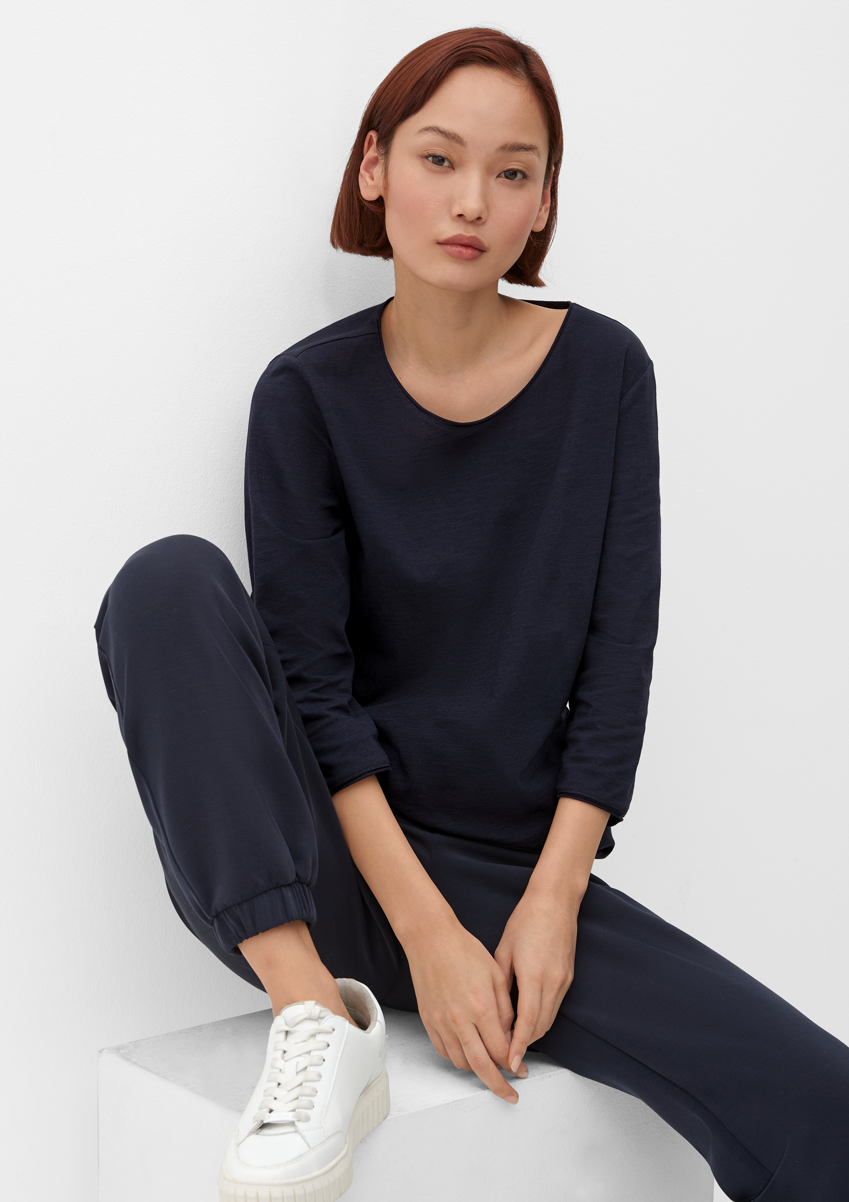 Kratka majica in 5959, 0100 & 9999