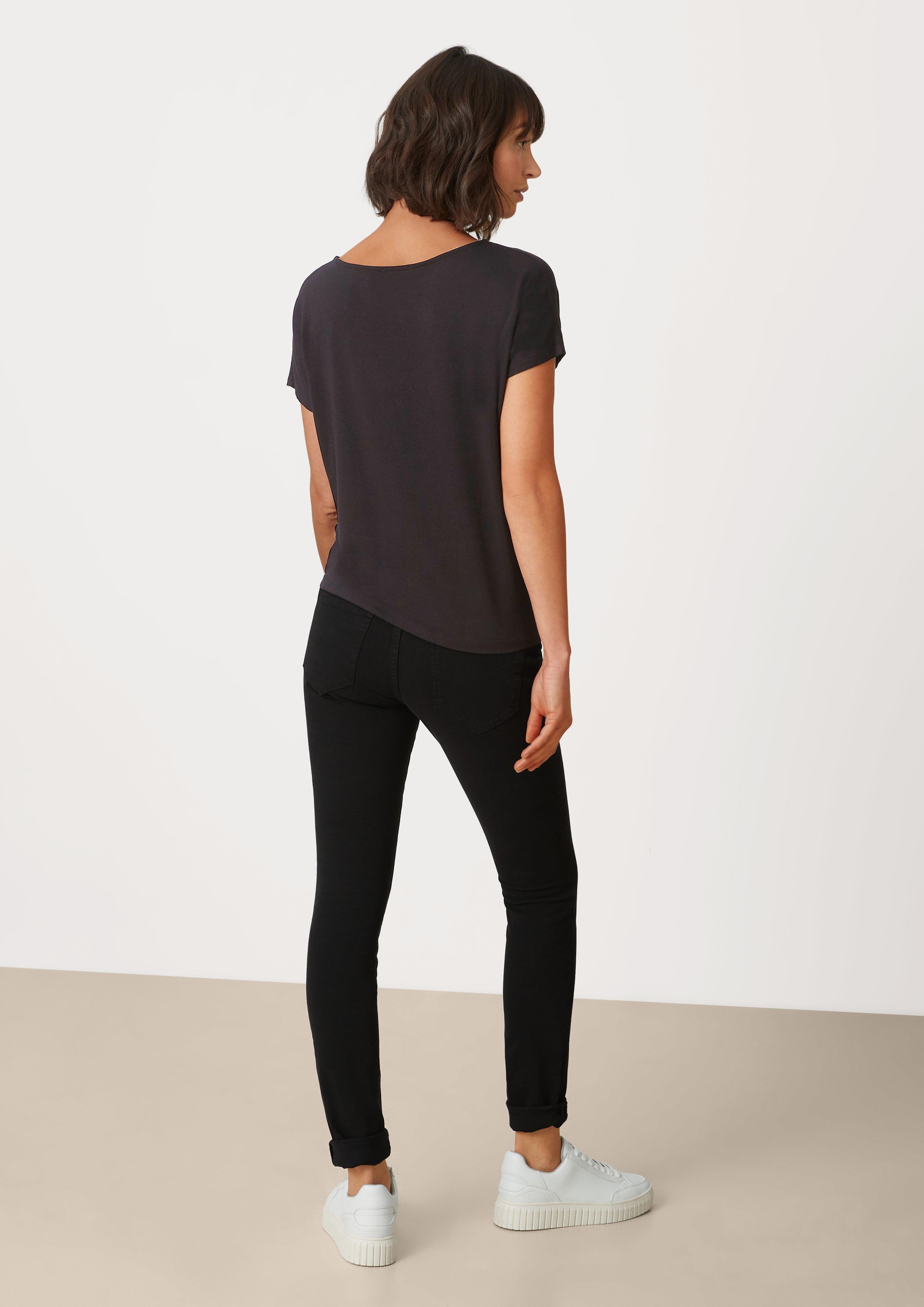 T-shirt in 9999, 7928, 0100, 5959 & 4426