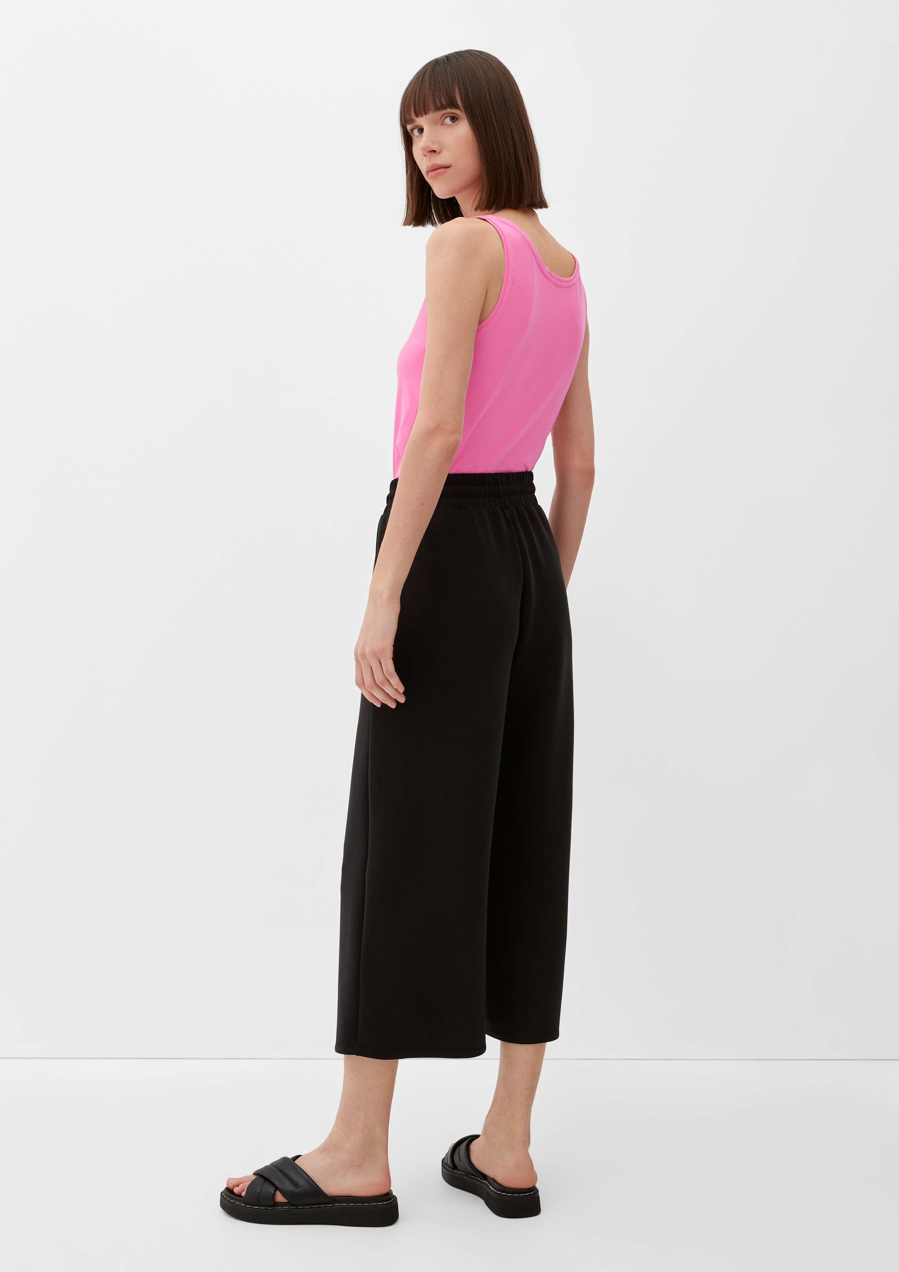 Top in 4426, 0100, 5959, 9999, 2590 & 5531