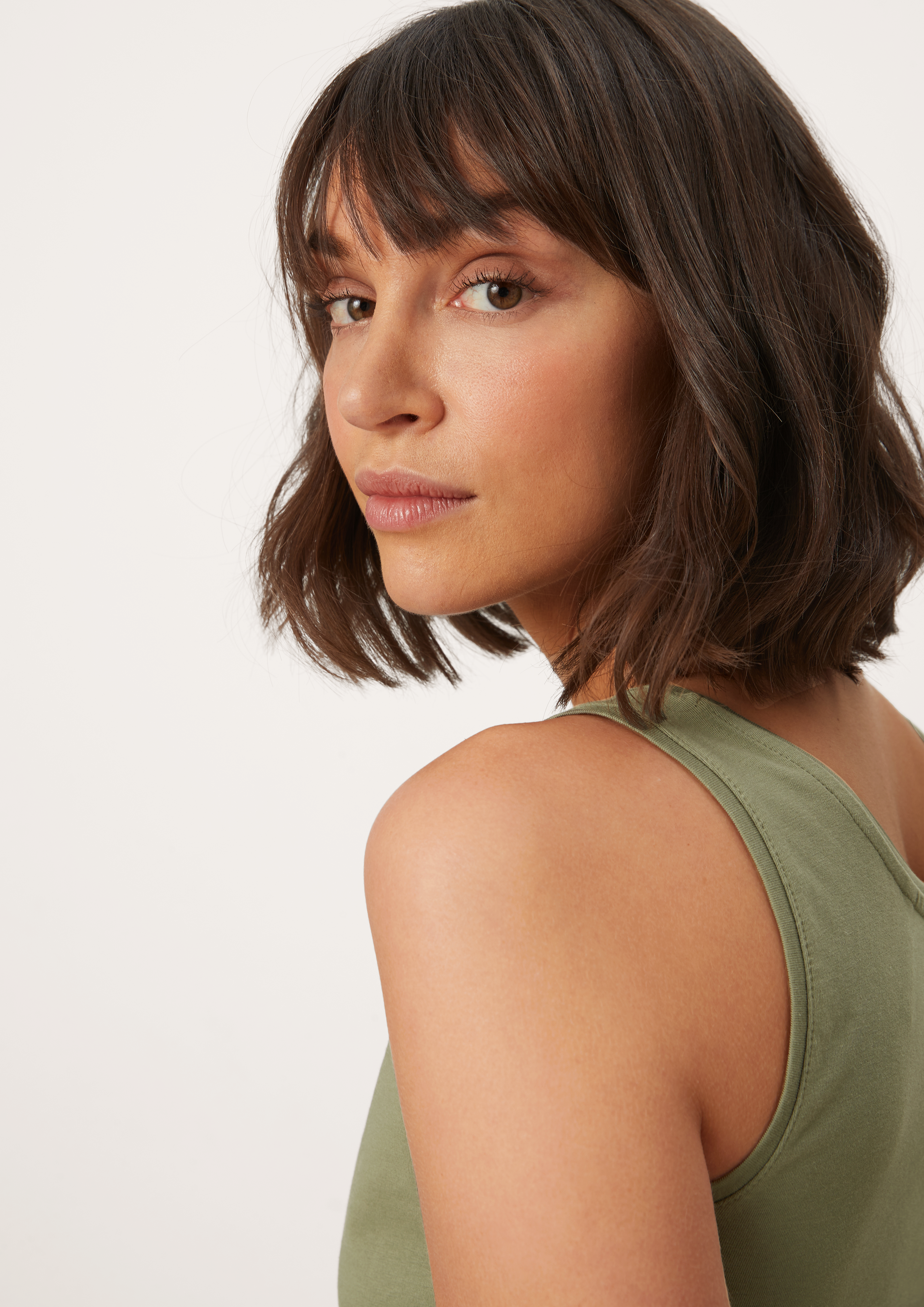 Top in 7928, 0100, 5959, 9999, 2590 & 5531