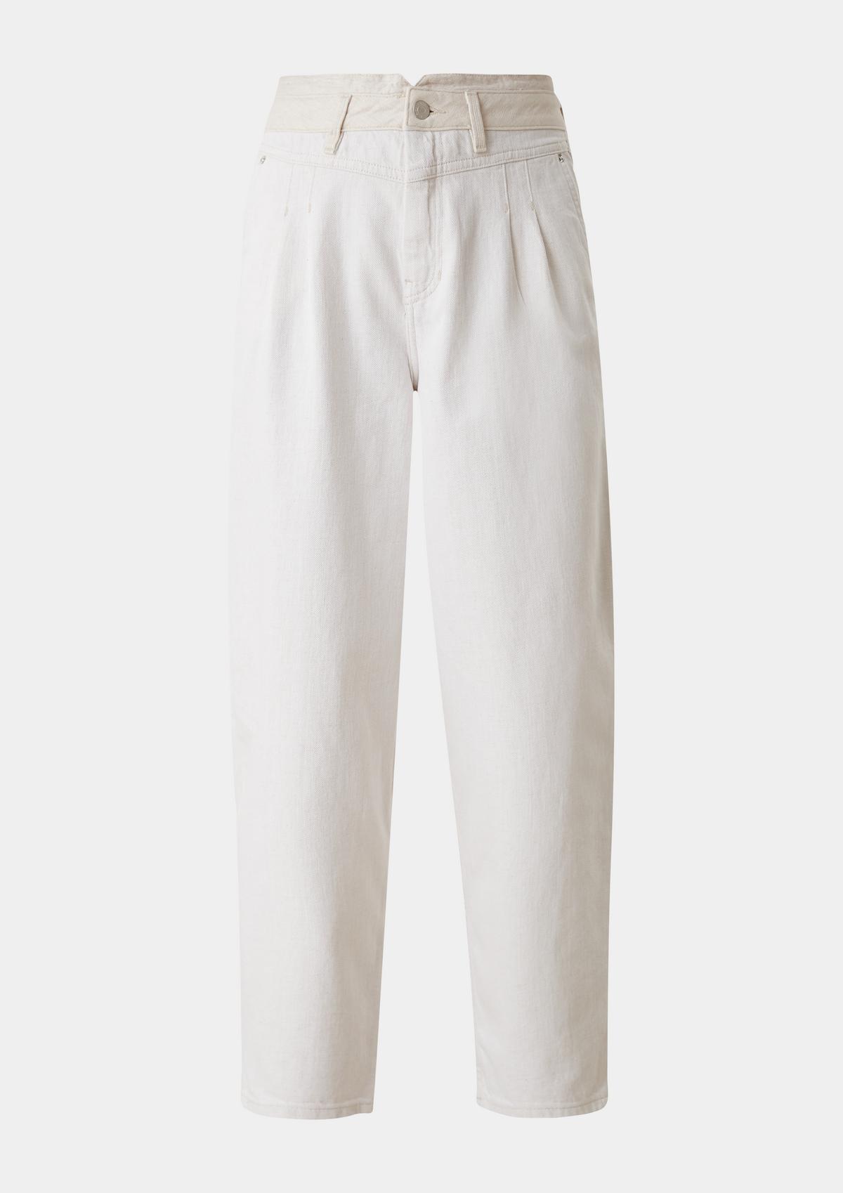 s.Oliver Regular: 7/8-length jeans with a percentage of linen